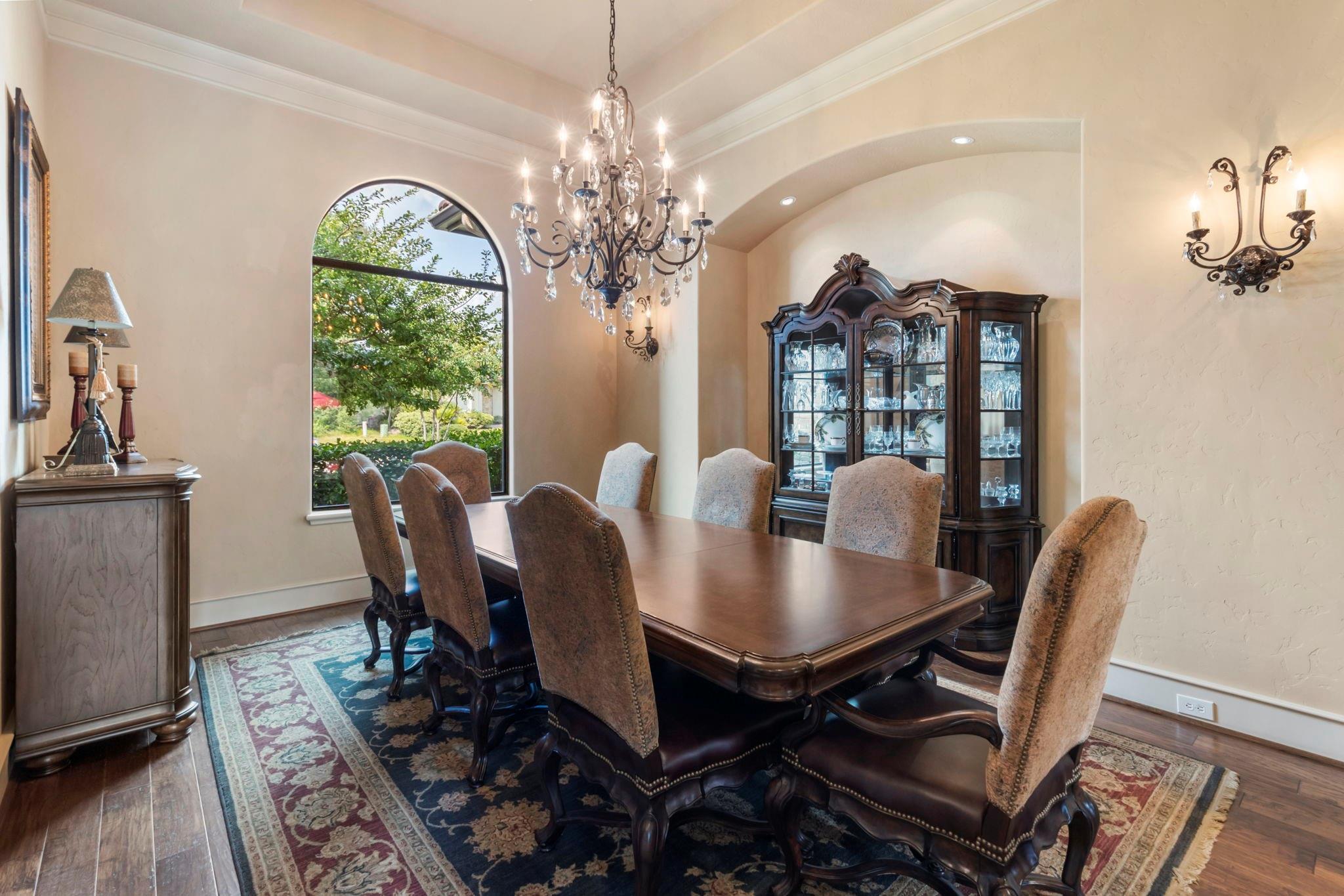 38 Post Shadow Estate Drive