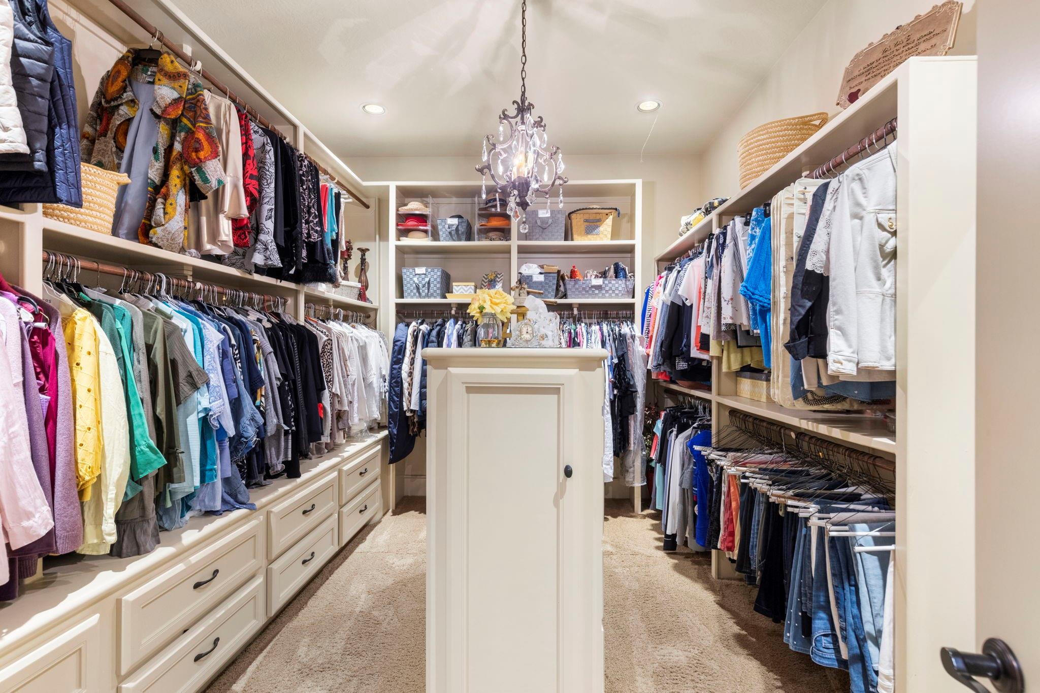 38 Post Shadow Estate Drive