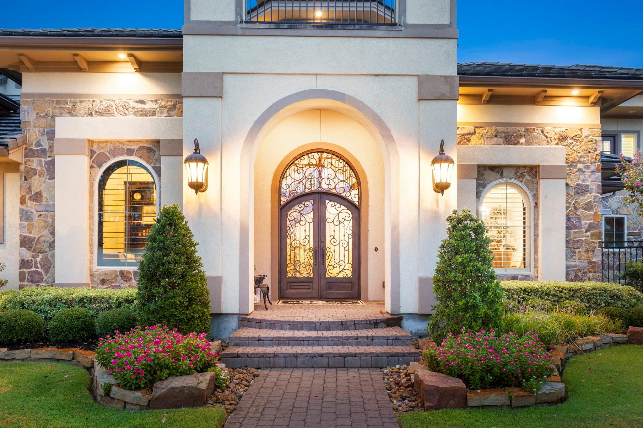 13 Pleasant Shadows Drive