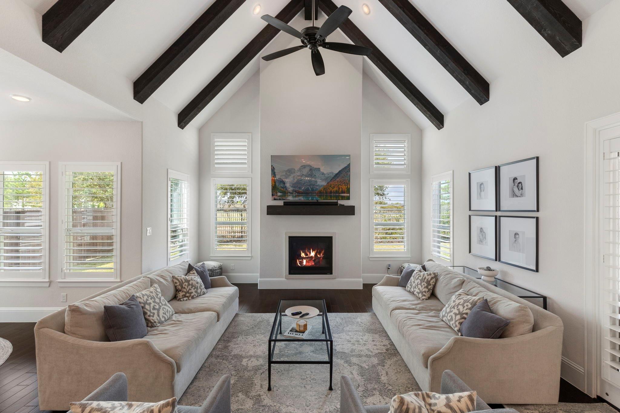 6914 Champion Trail