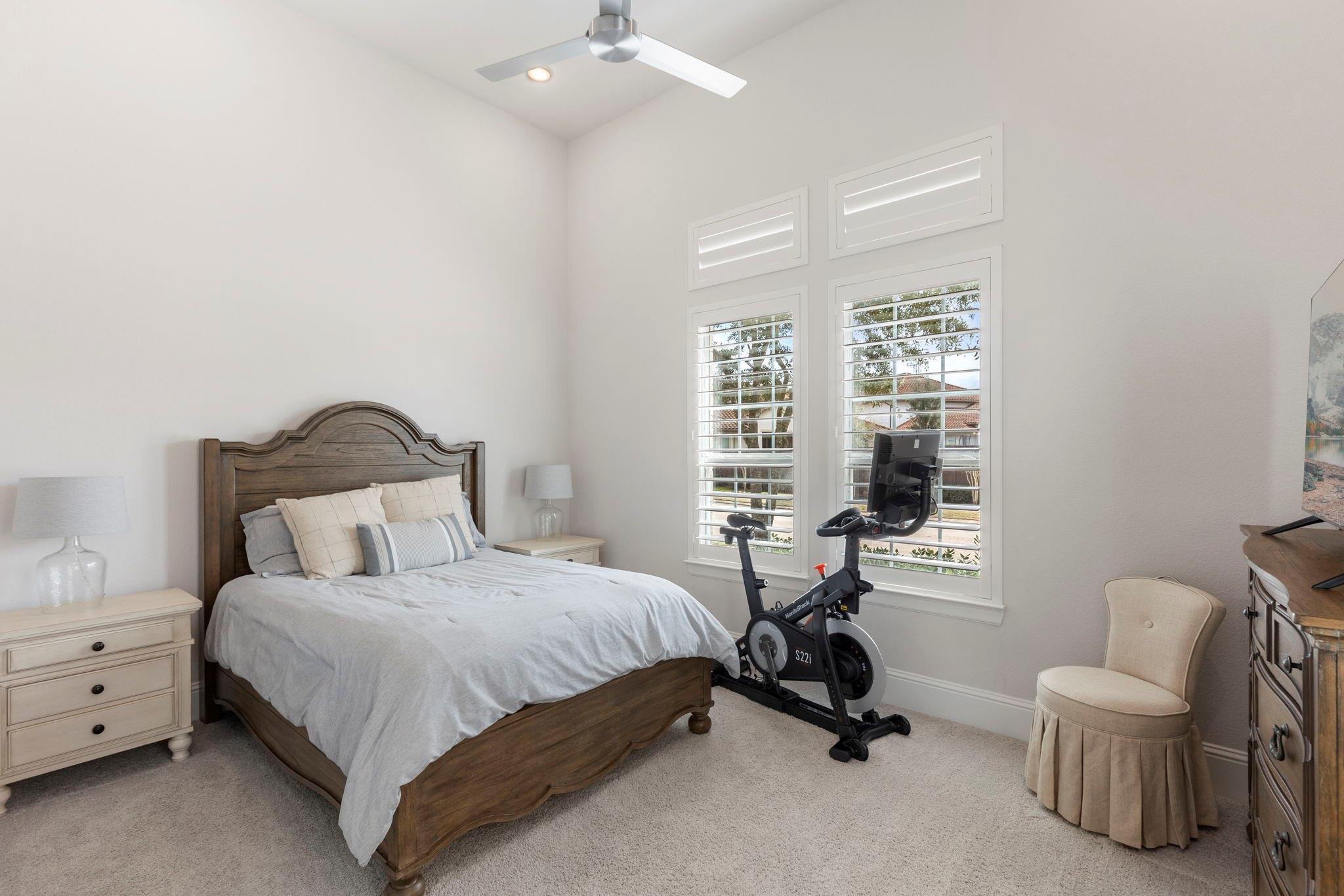 6914 Champion Trail
