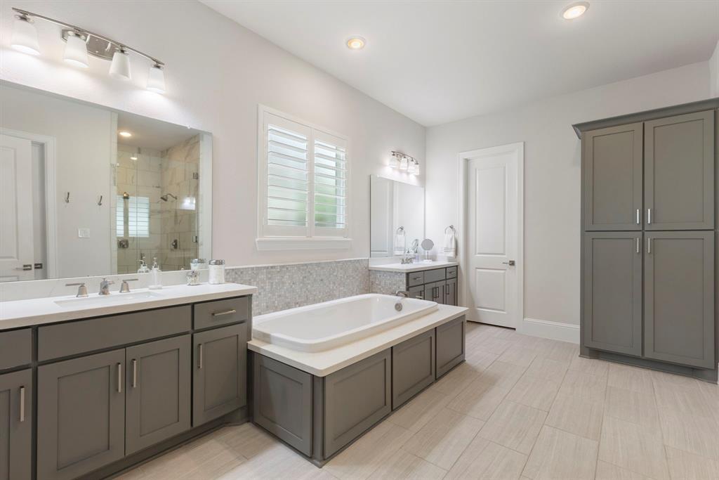 6914 Champion Trail