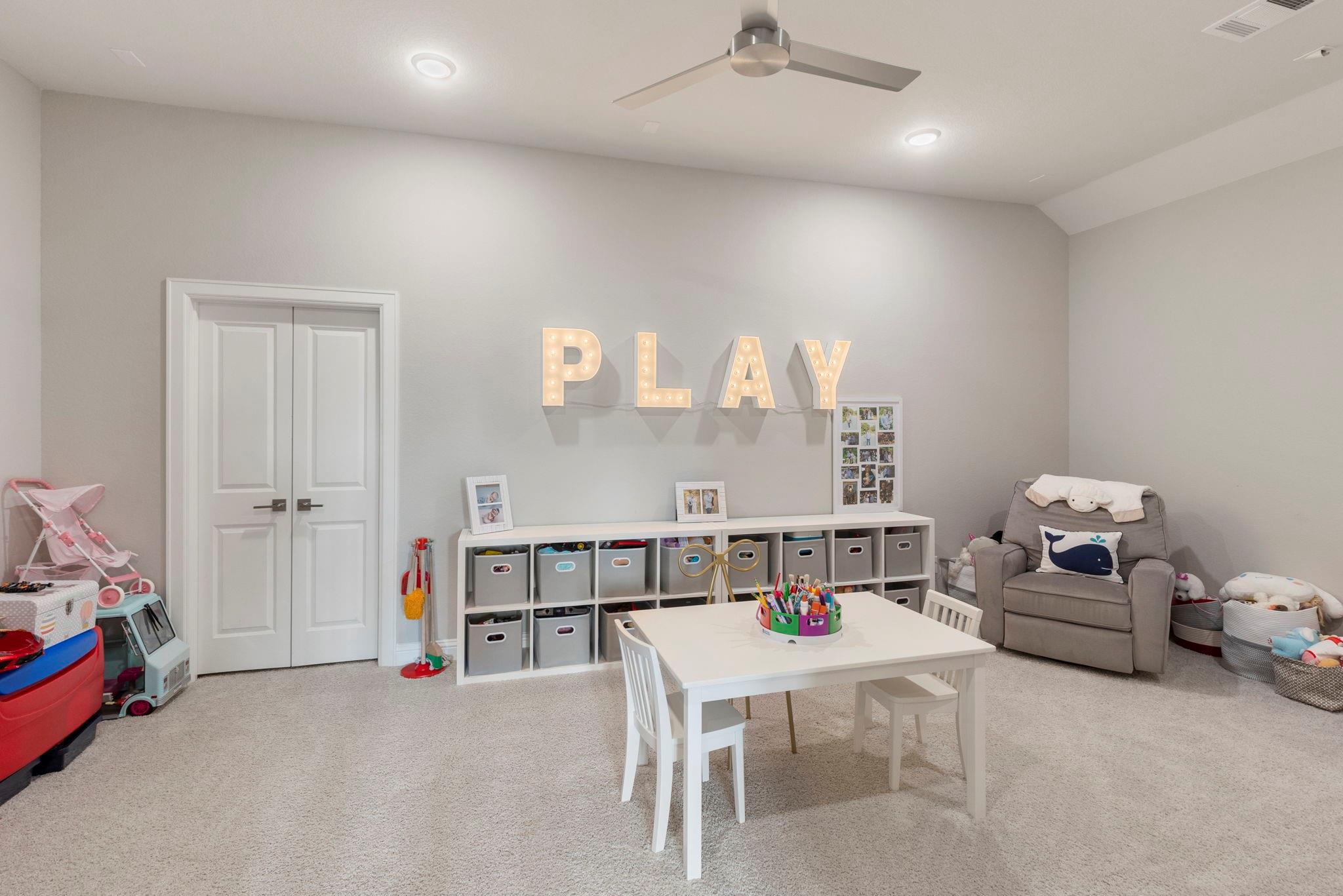 6914 Champion Trail