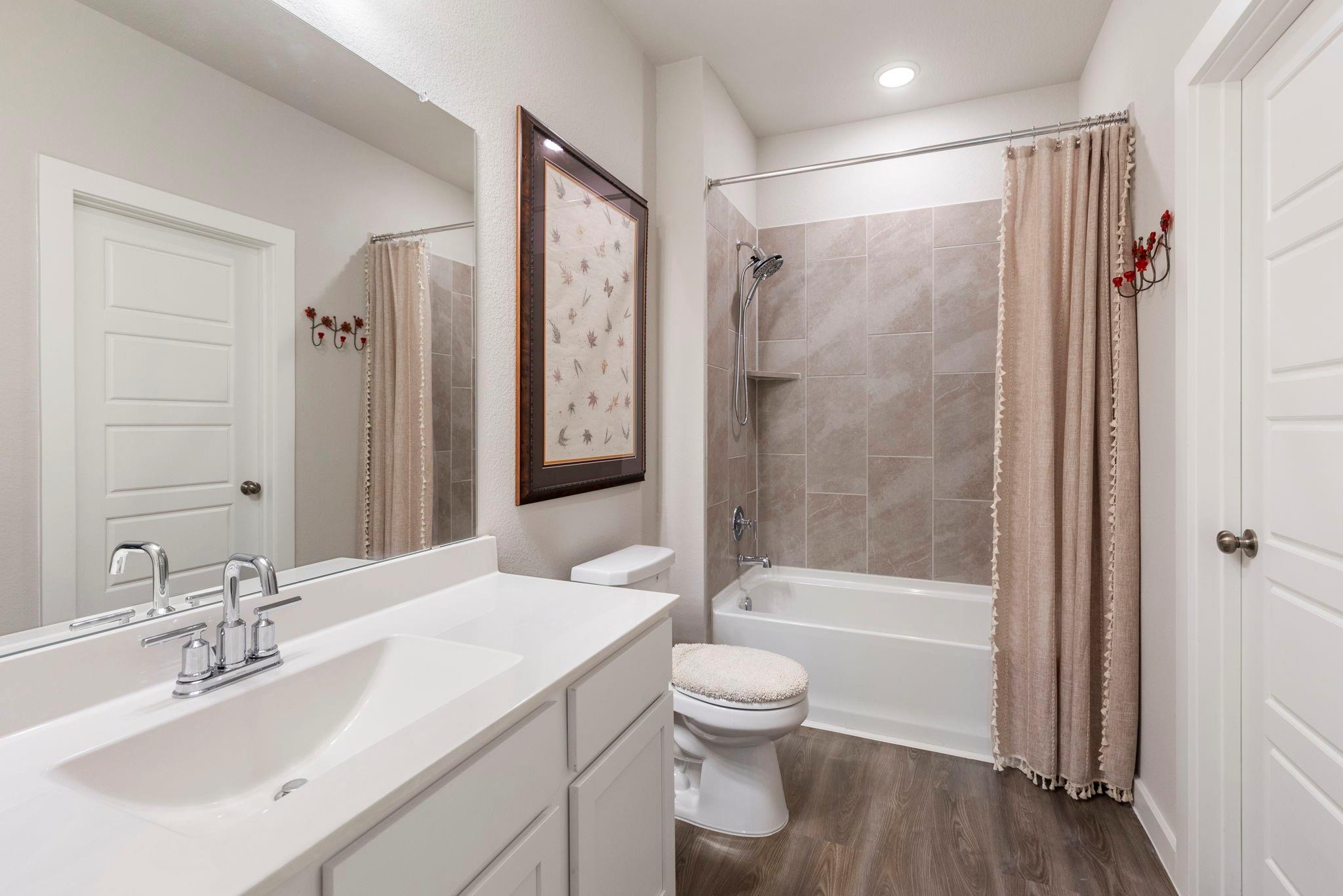 716 Ivory Creek Court