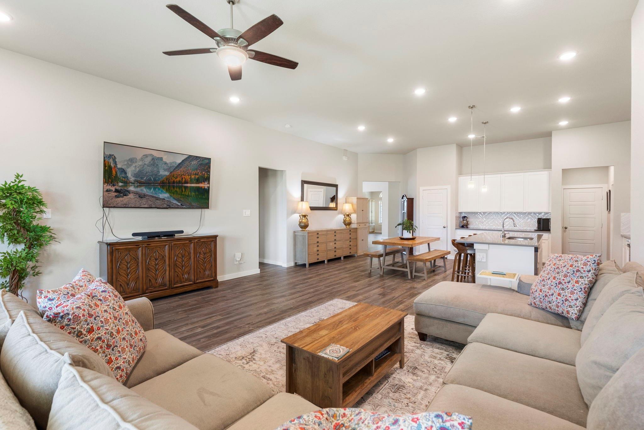 716 Ivory Creek Court