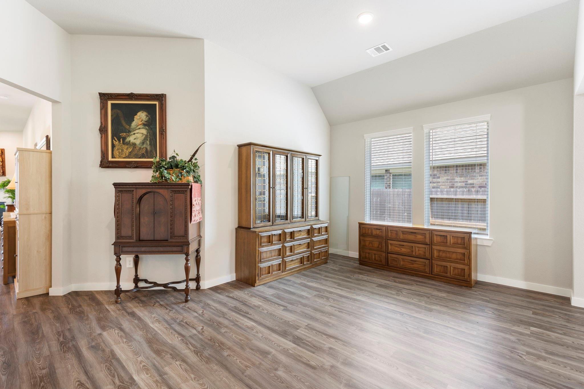 716 Ivory Creek Court