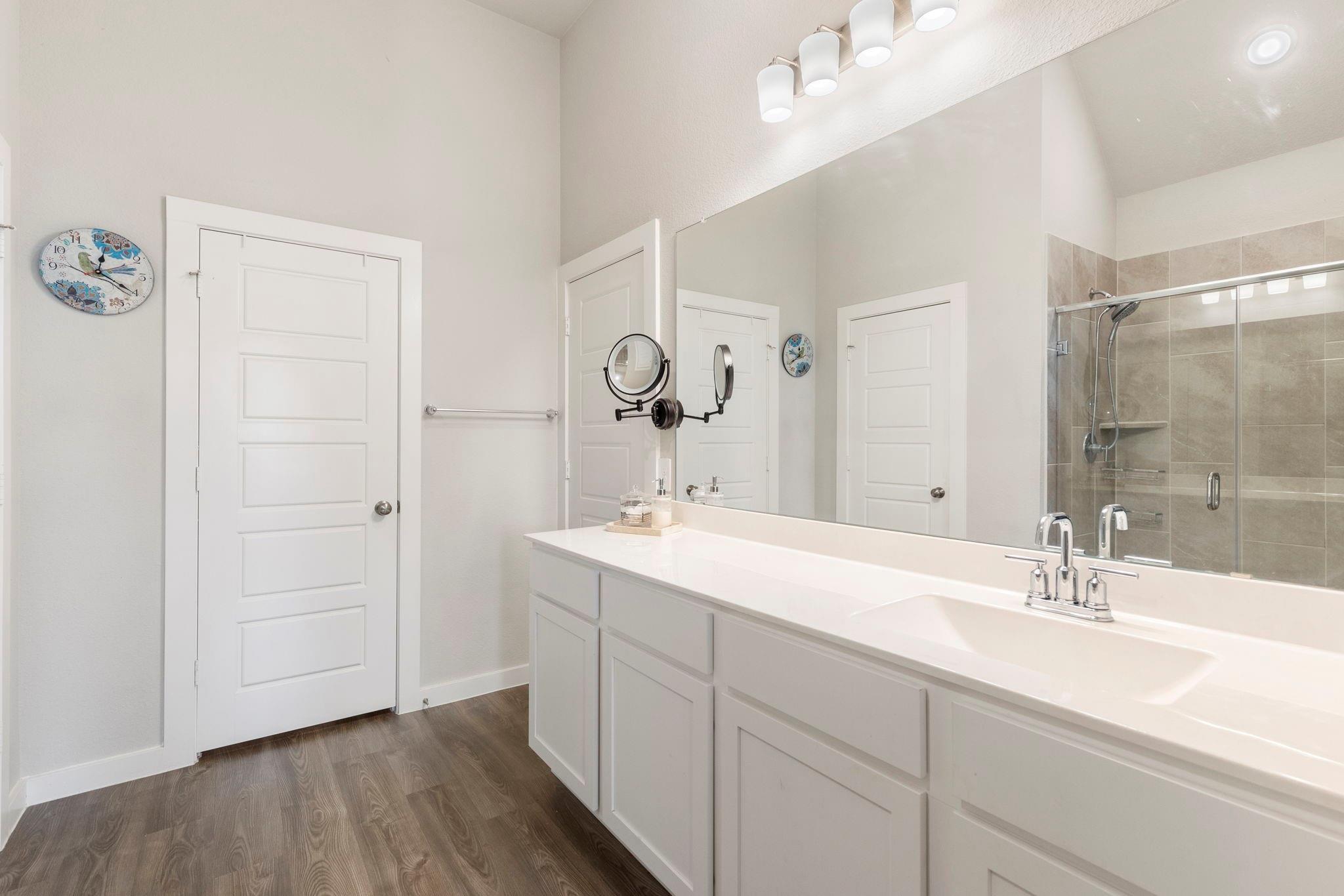 716 Ivory Creek Court