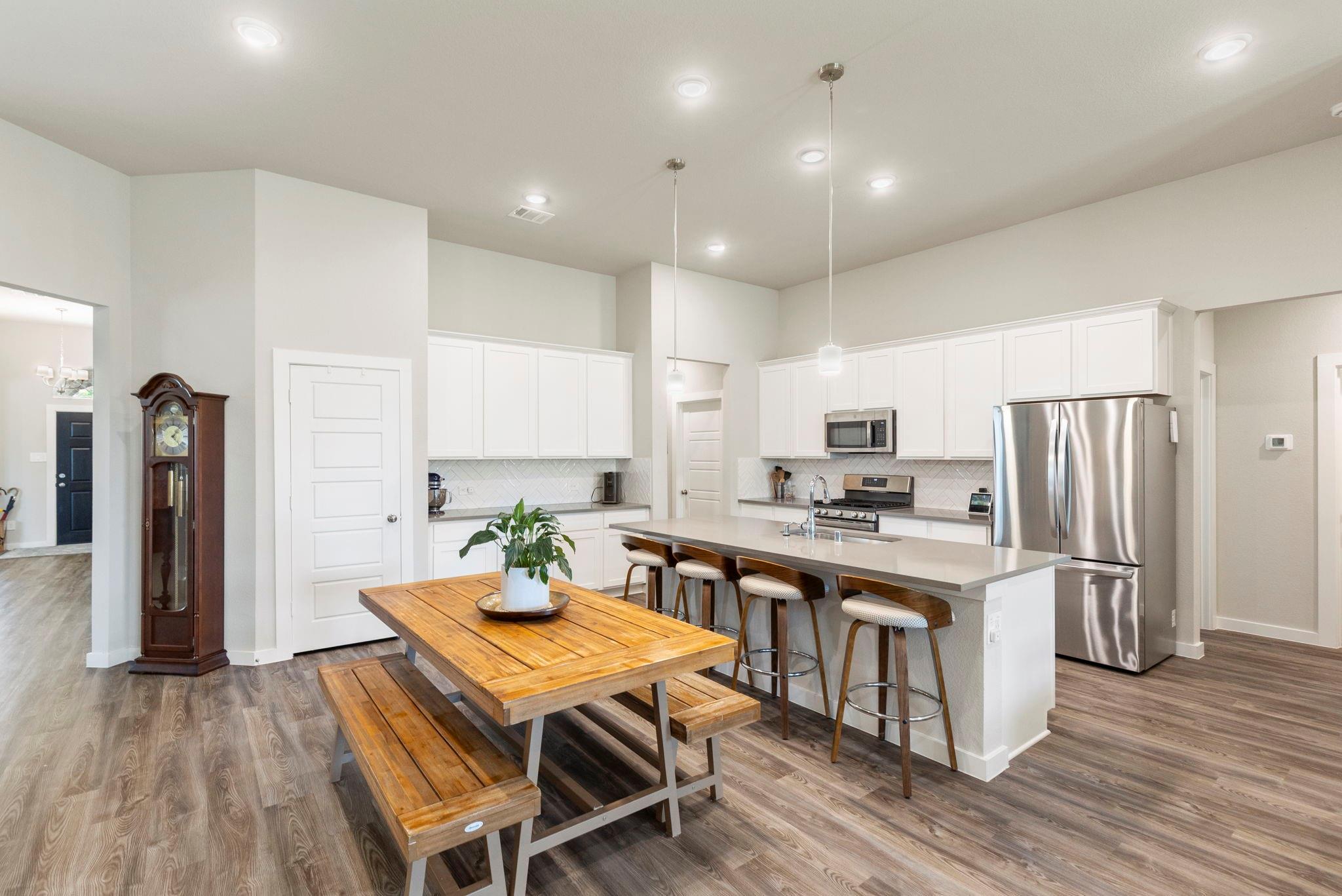 716 Ivory Creek Court