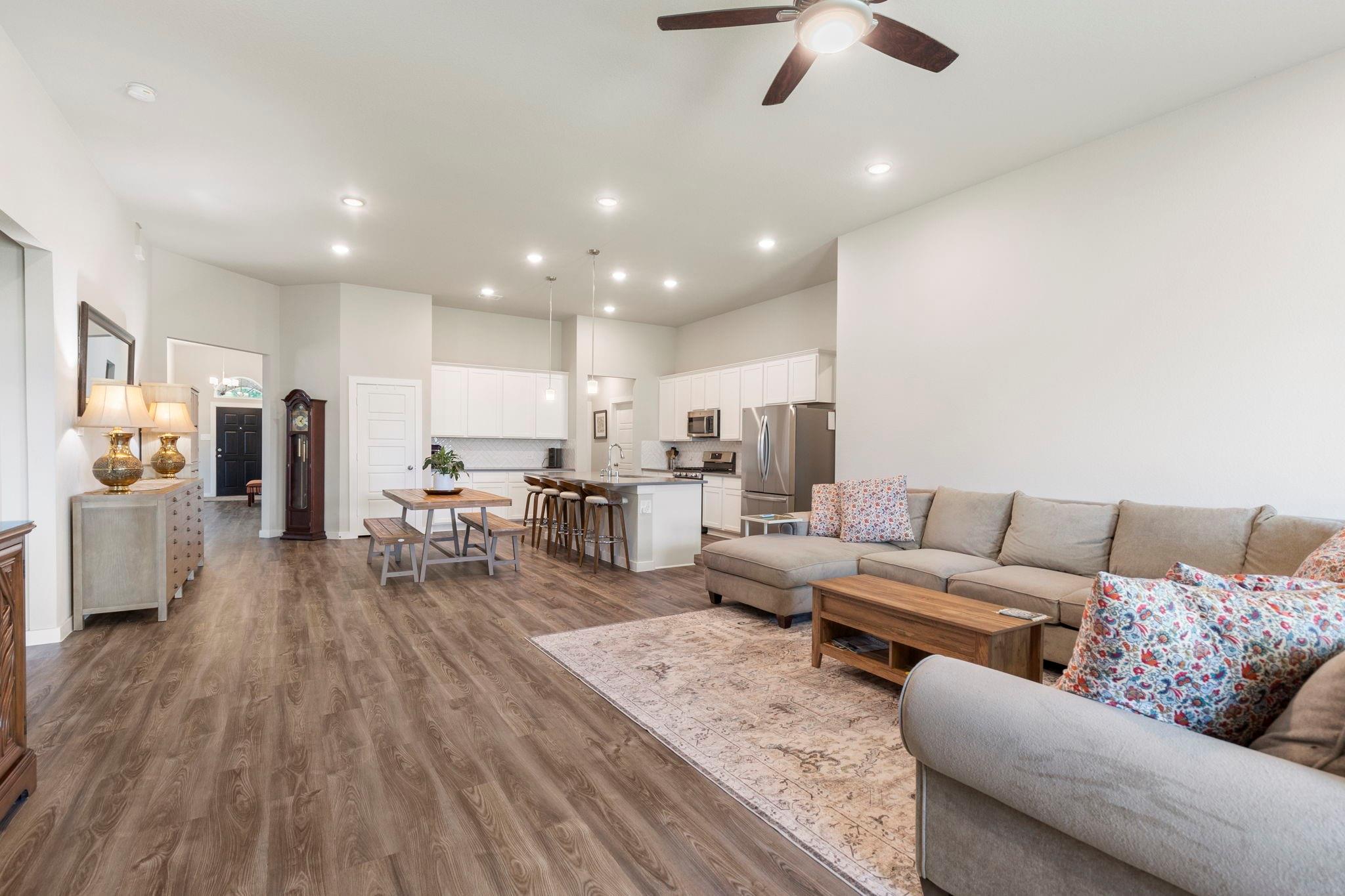 716 Ivory Creek Court