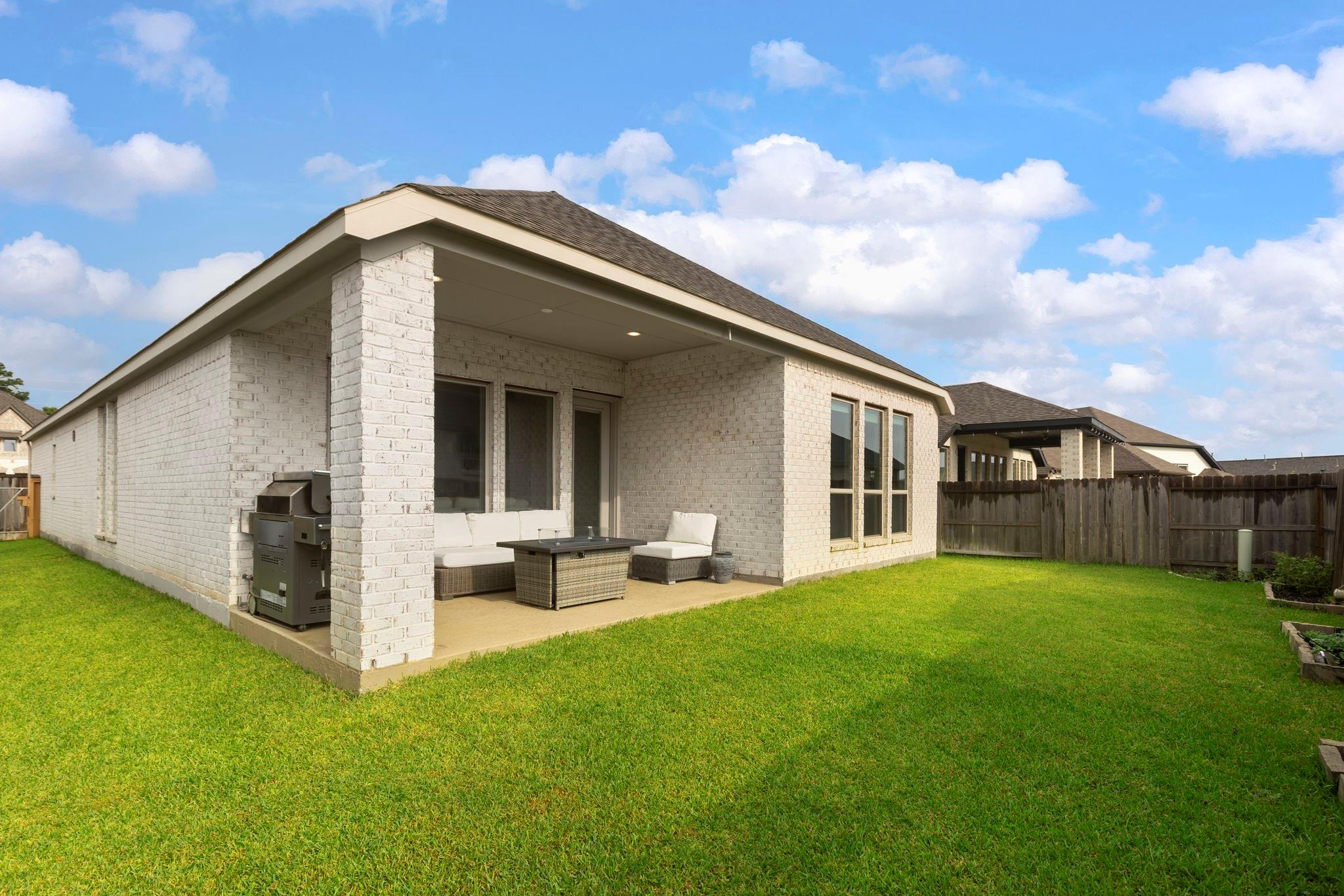 42208 Cubierto Trace