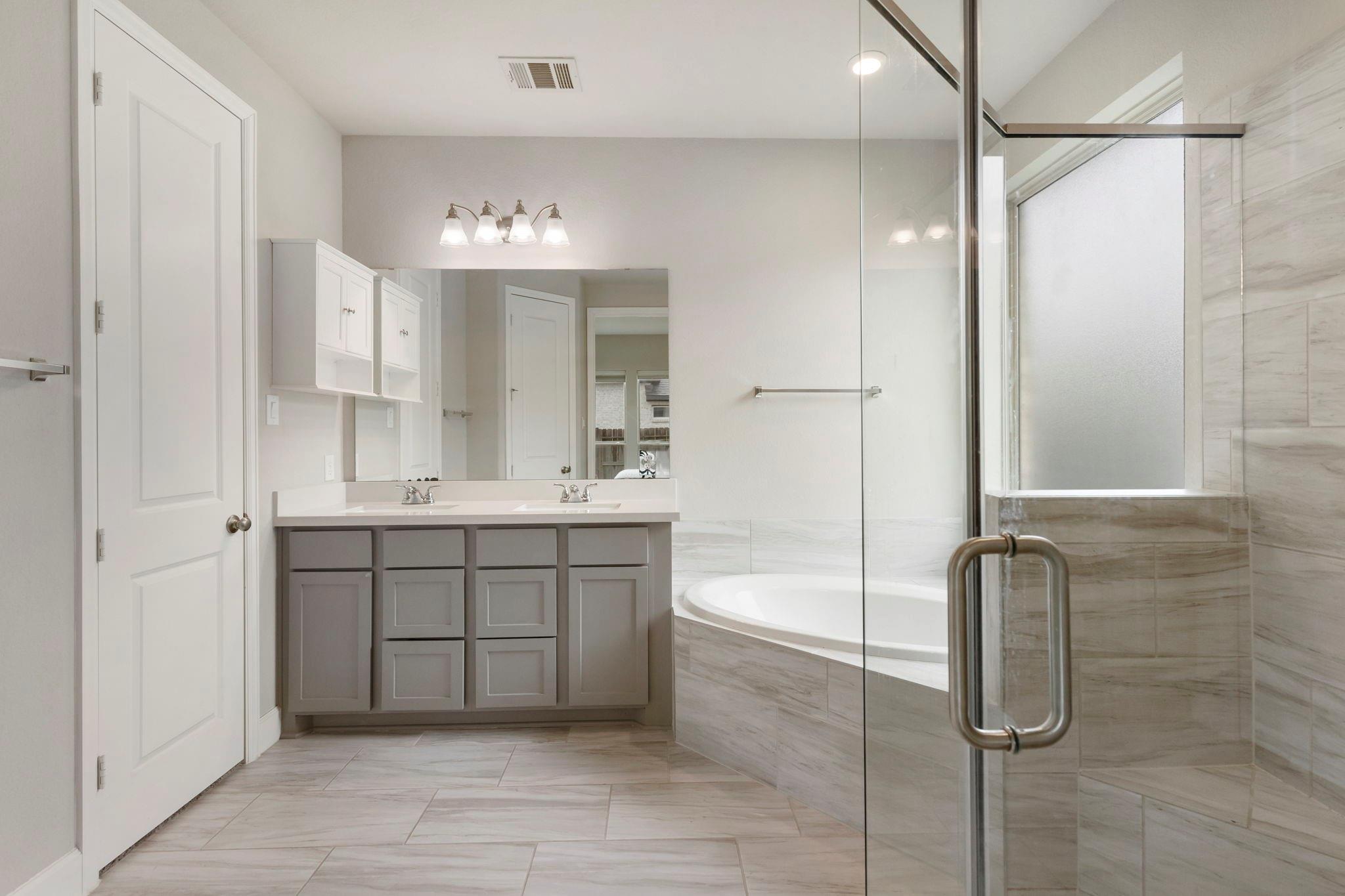 42208 Cubierto Trace