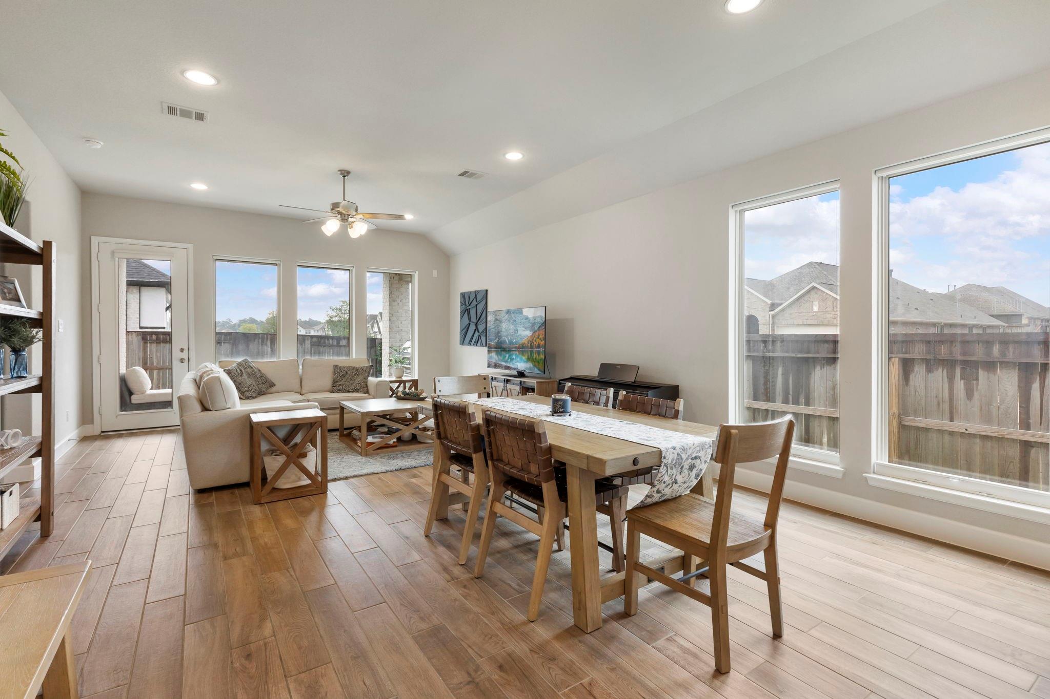 42208 Cubierto Trace