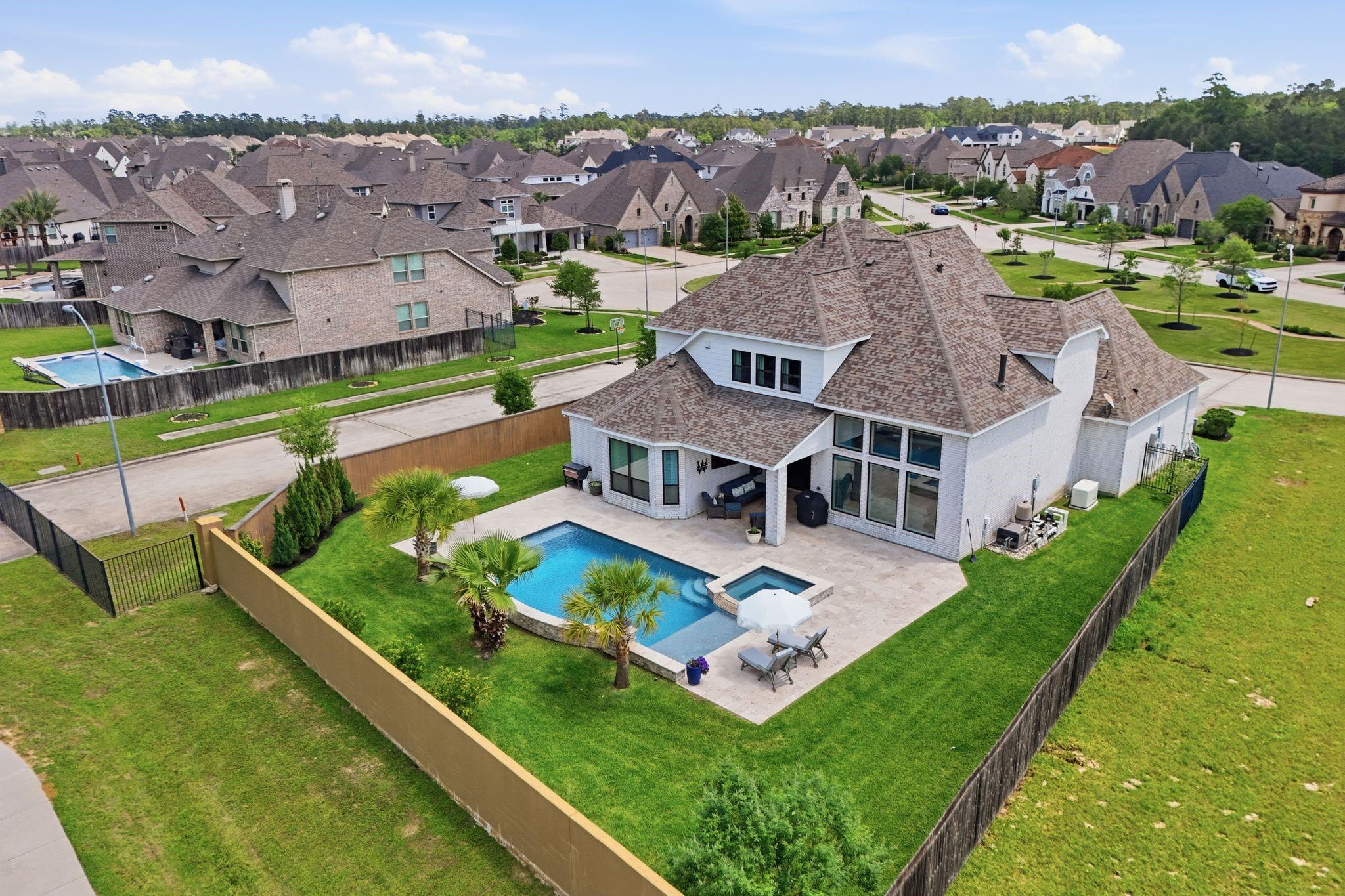 25011 Oxbow Lake Lane