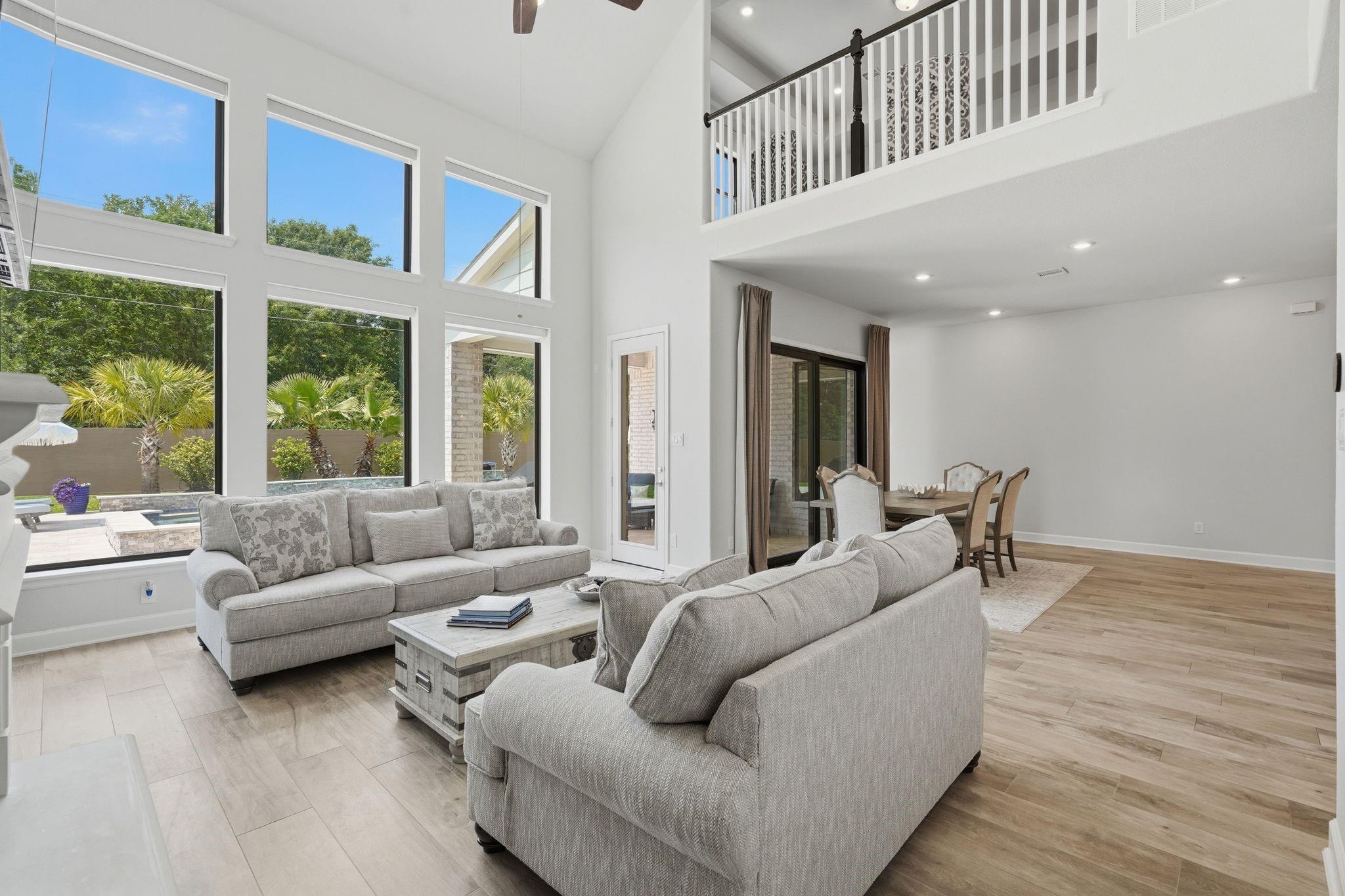 25011 Oxbow Lake Lane