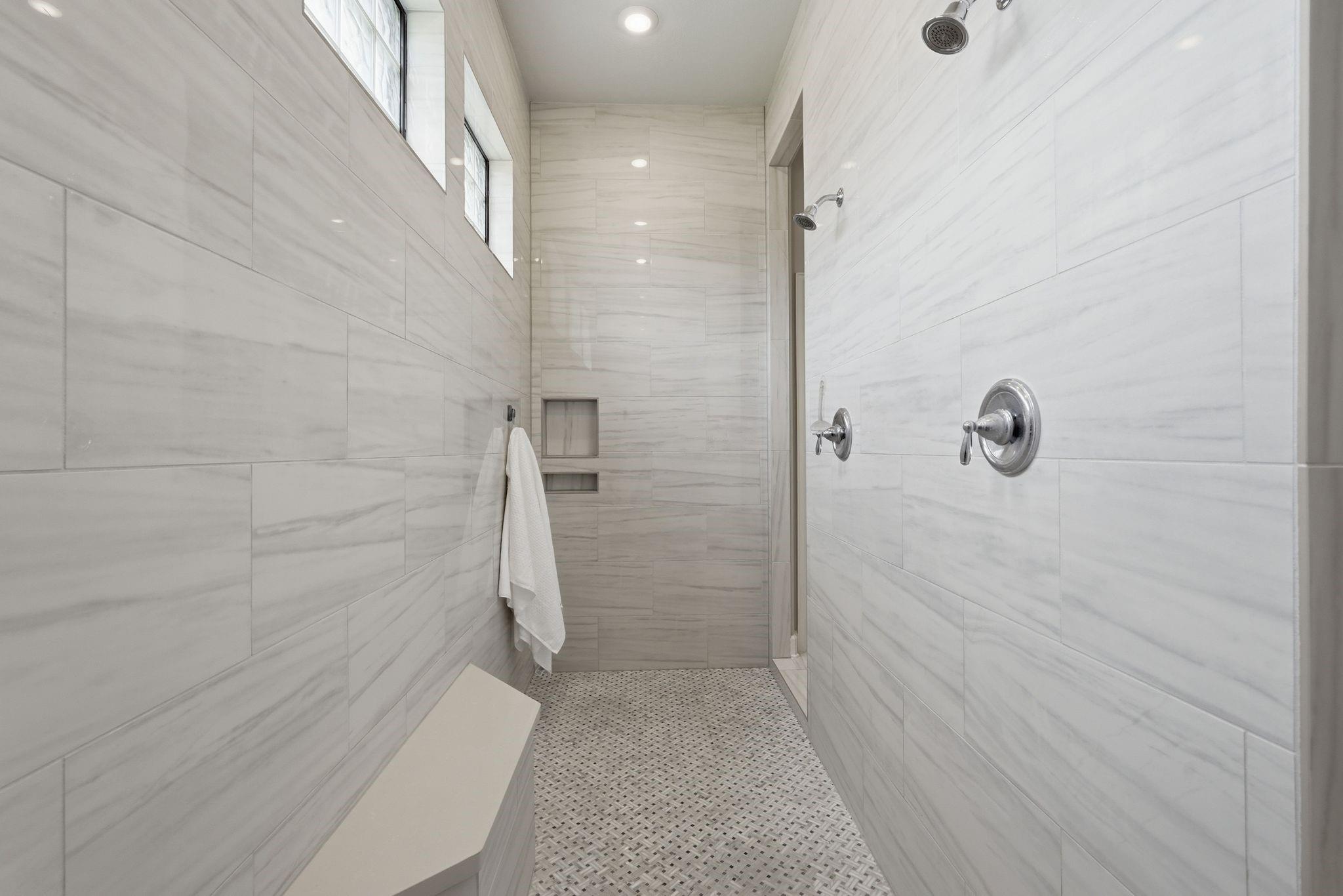 25011 Oxbow Lake Lane