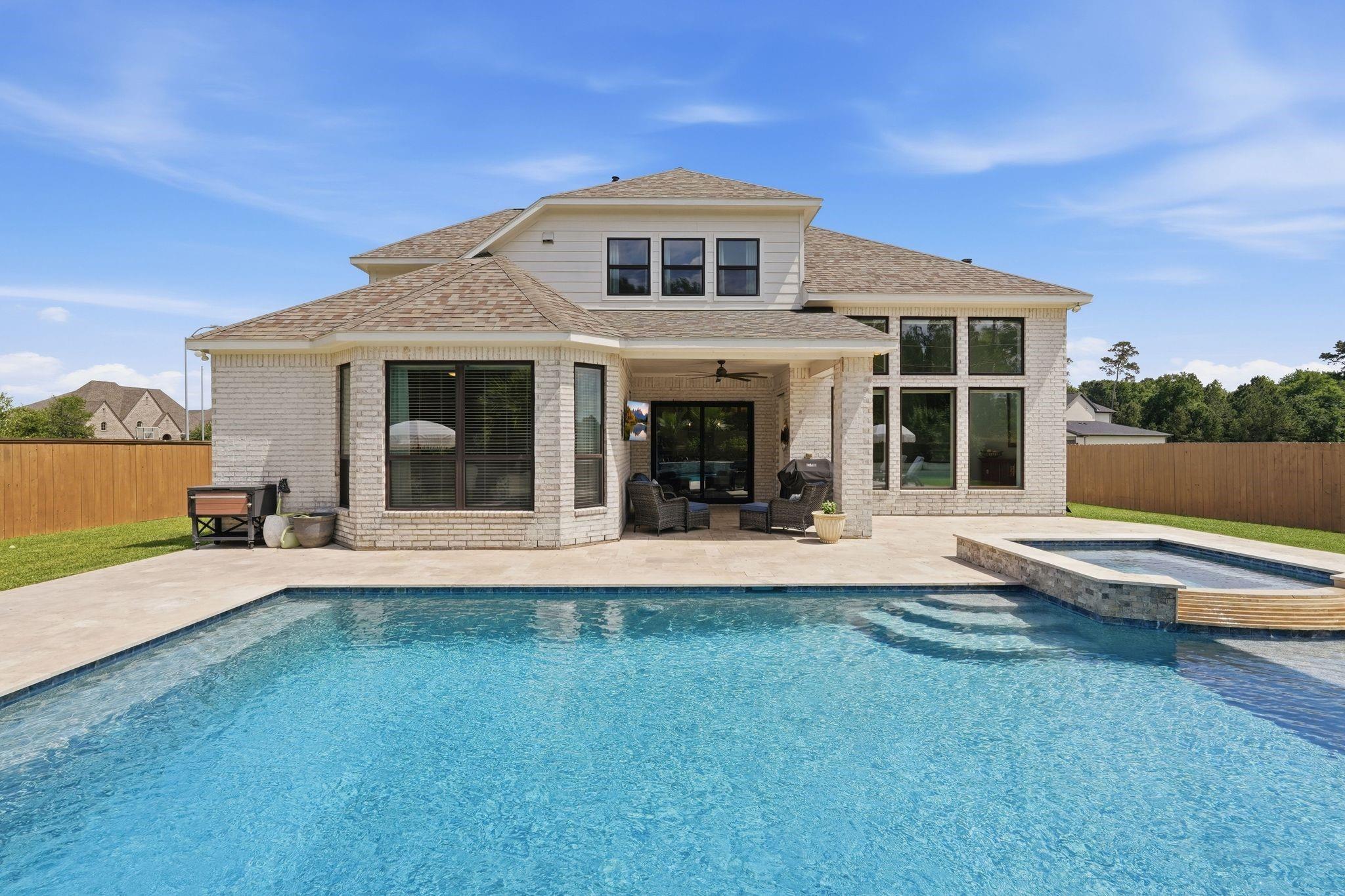 25011 Oxbow Lake Lane