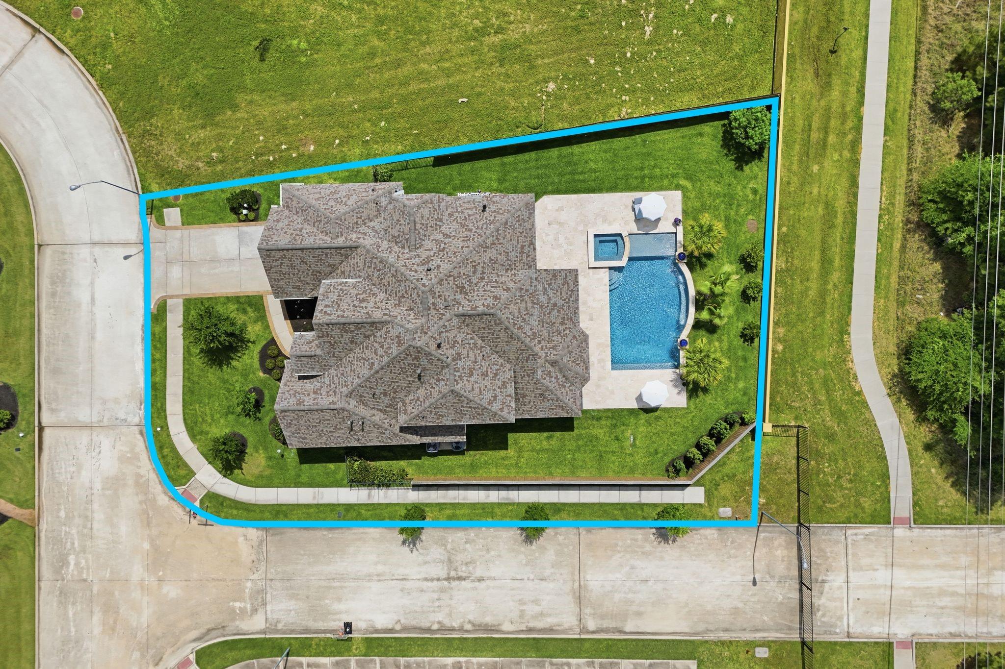 25011 Oxbow Lake Lane