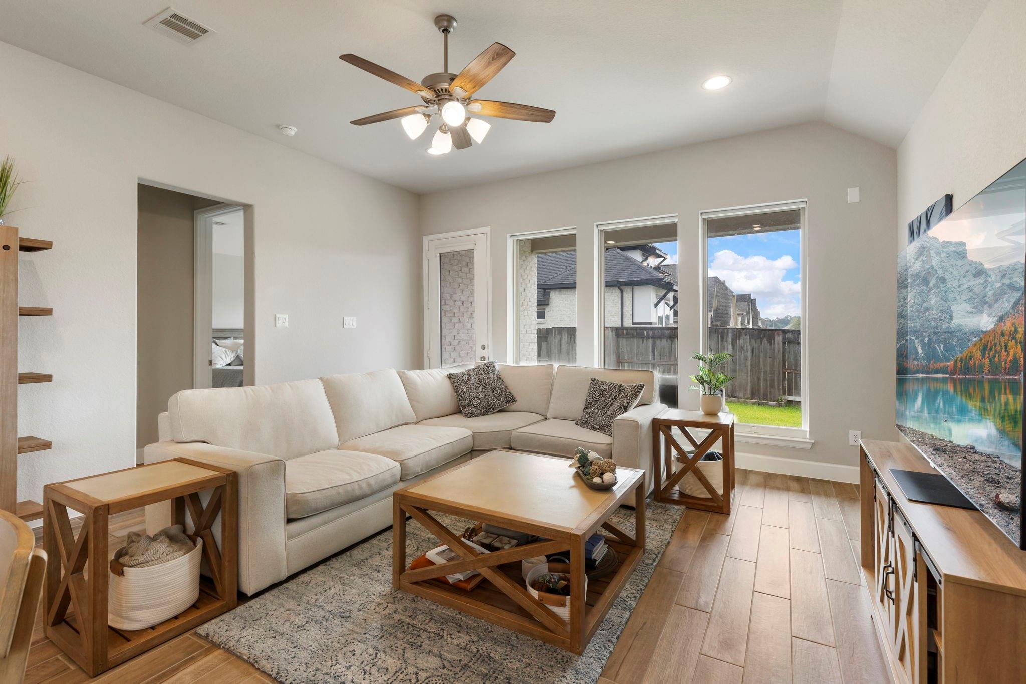 42208 Cubierto Trace