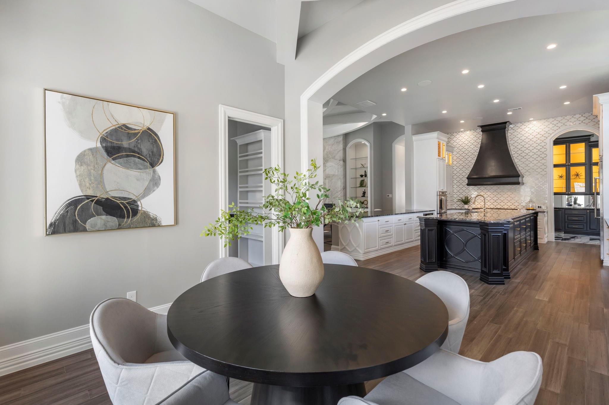 2 Little Sorrell Court
