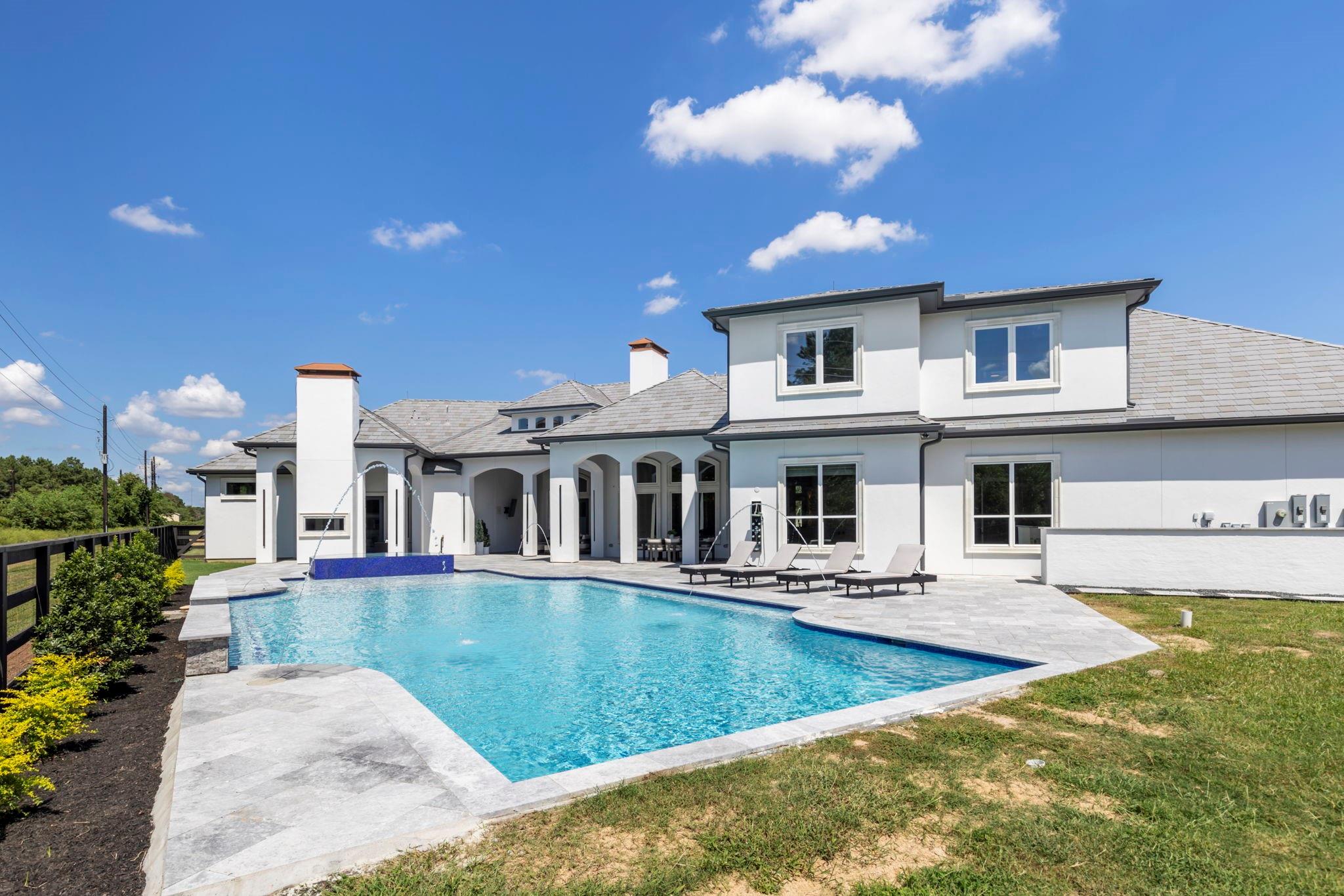 2 Little Sorrell Court