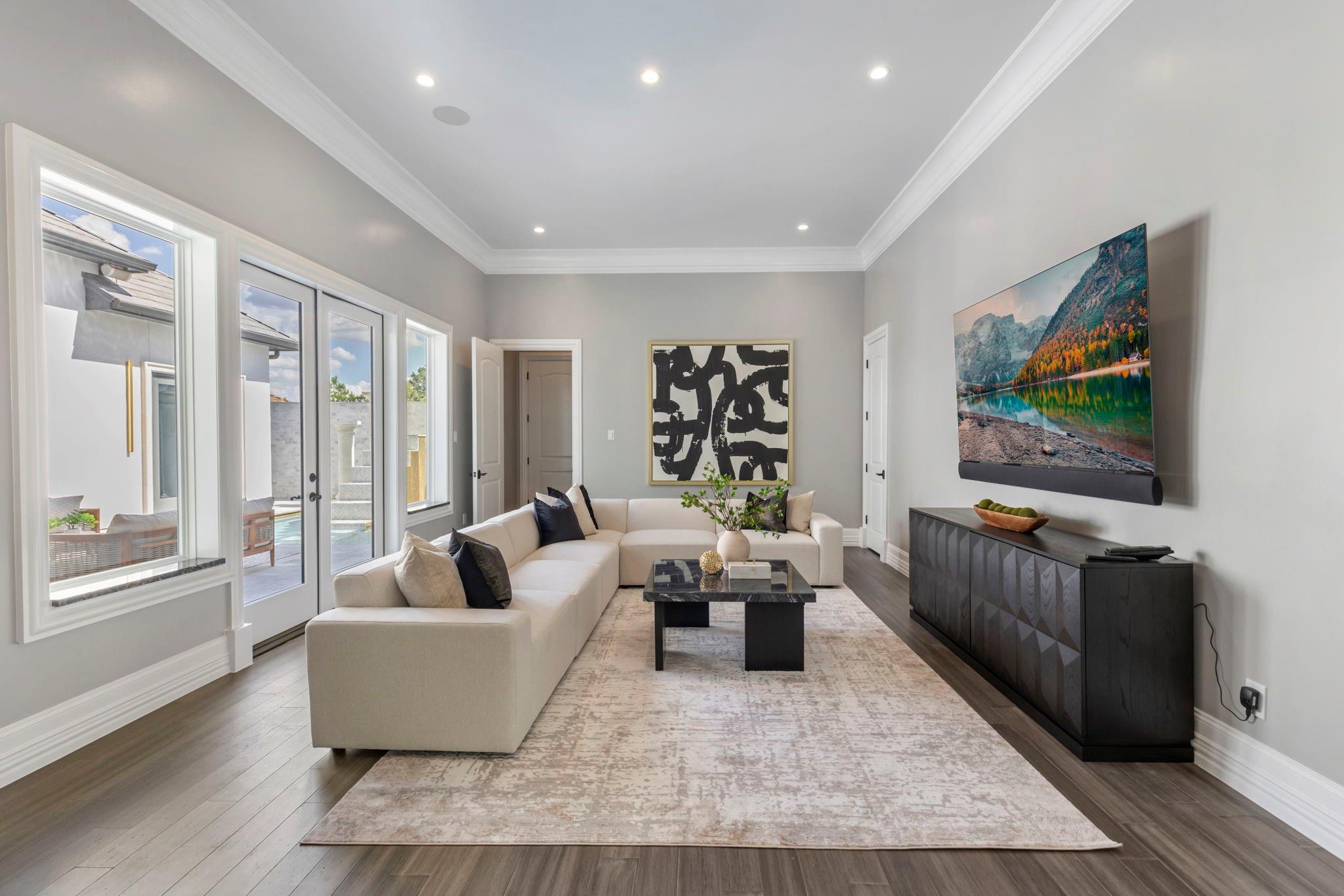2 Little Sorrell Court