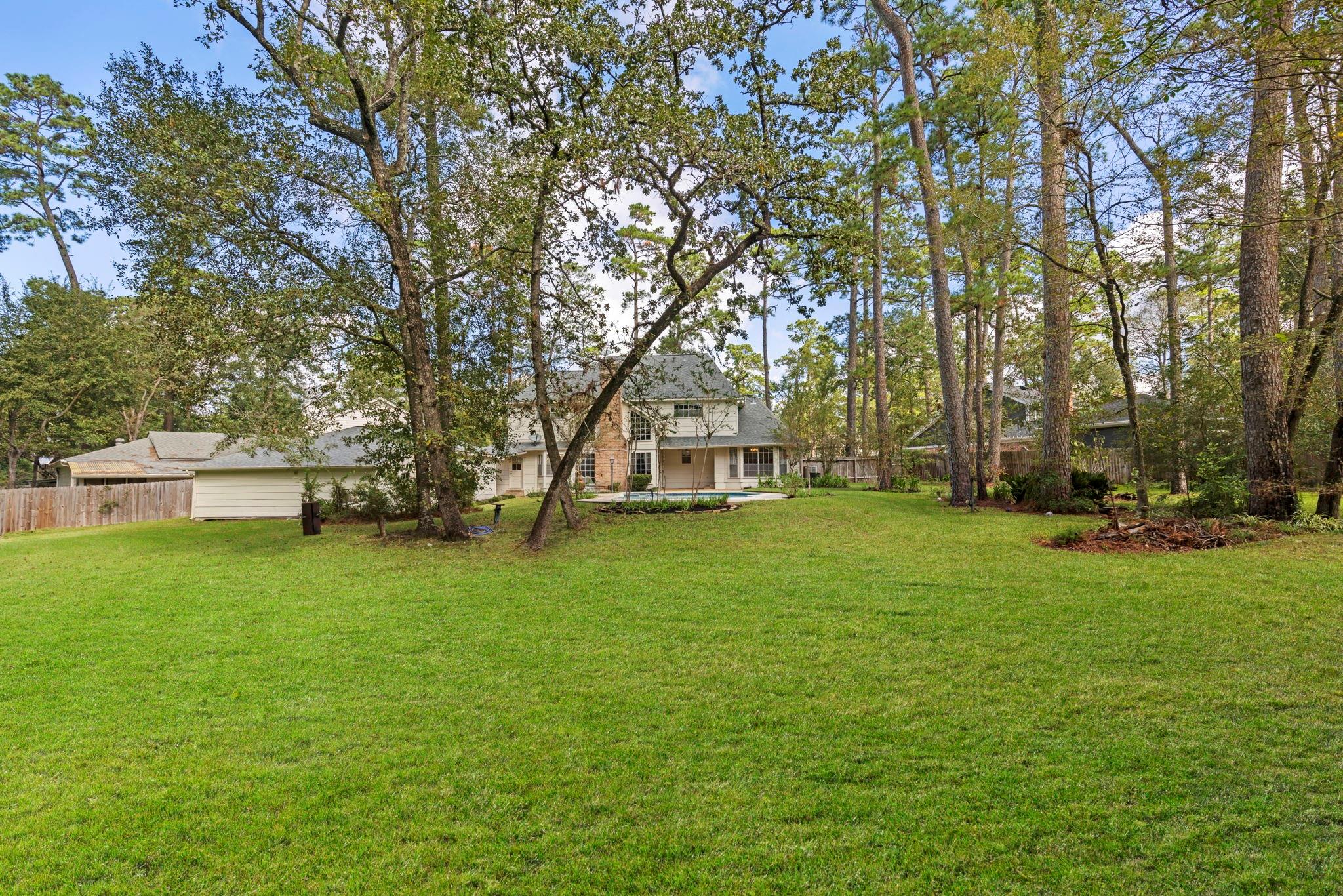 6131 Knollview Drive