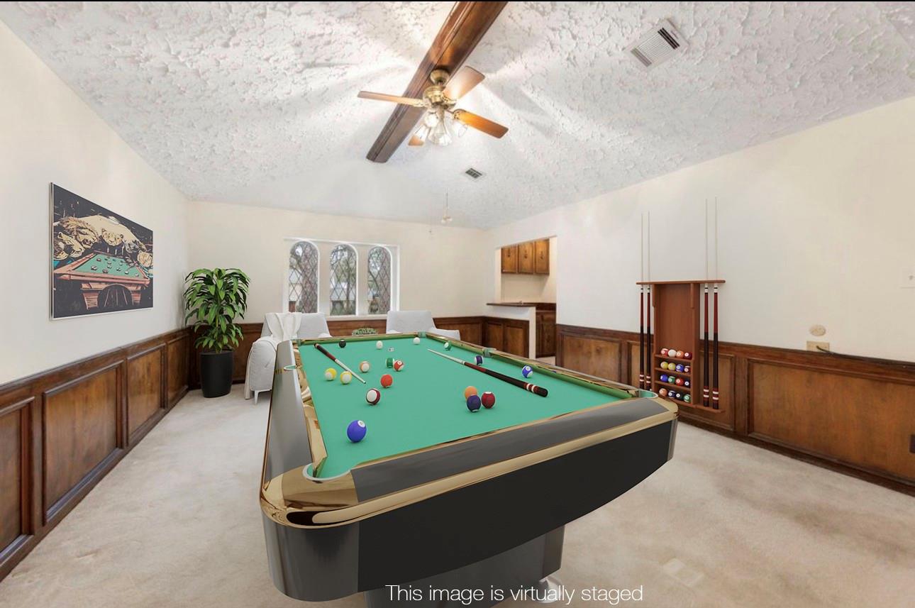 6131 Knollview Drive