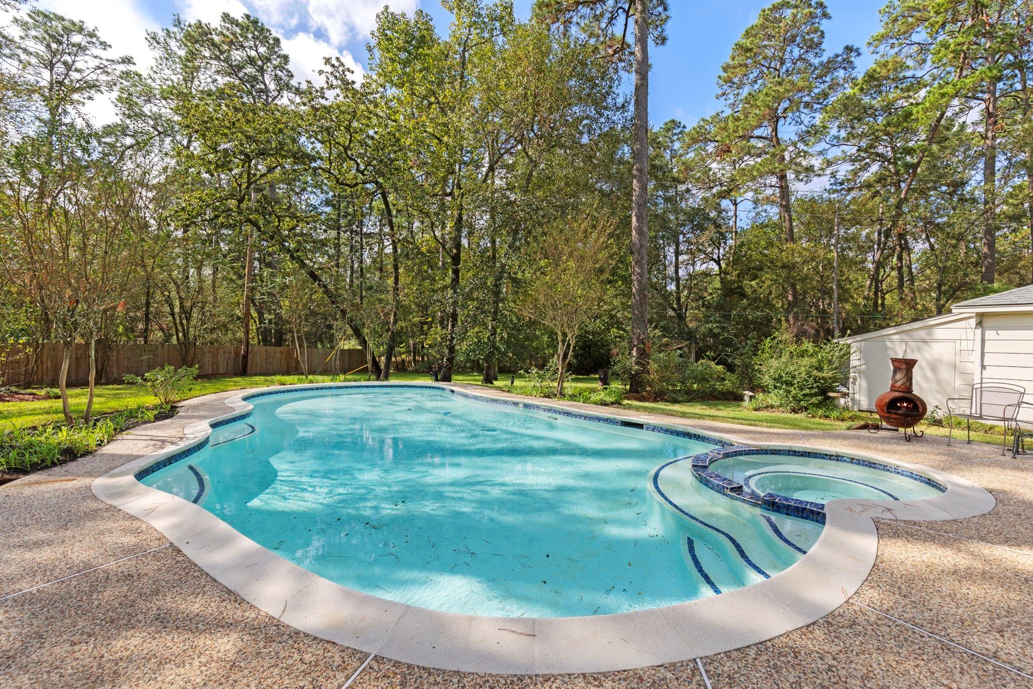 6131 Knollview Drive