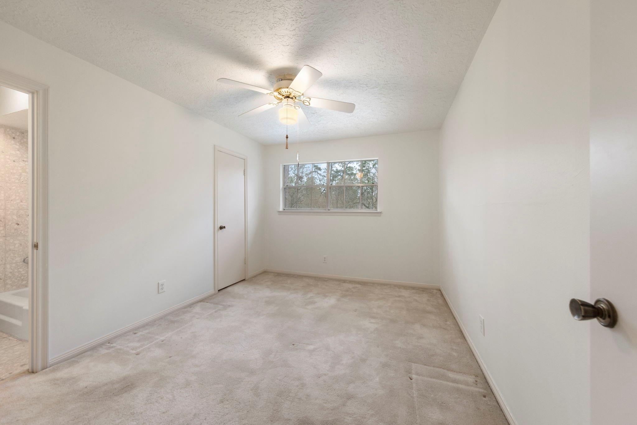 6131 Knollview Drive