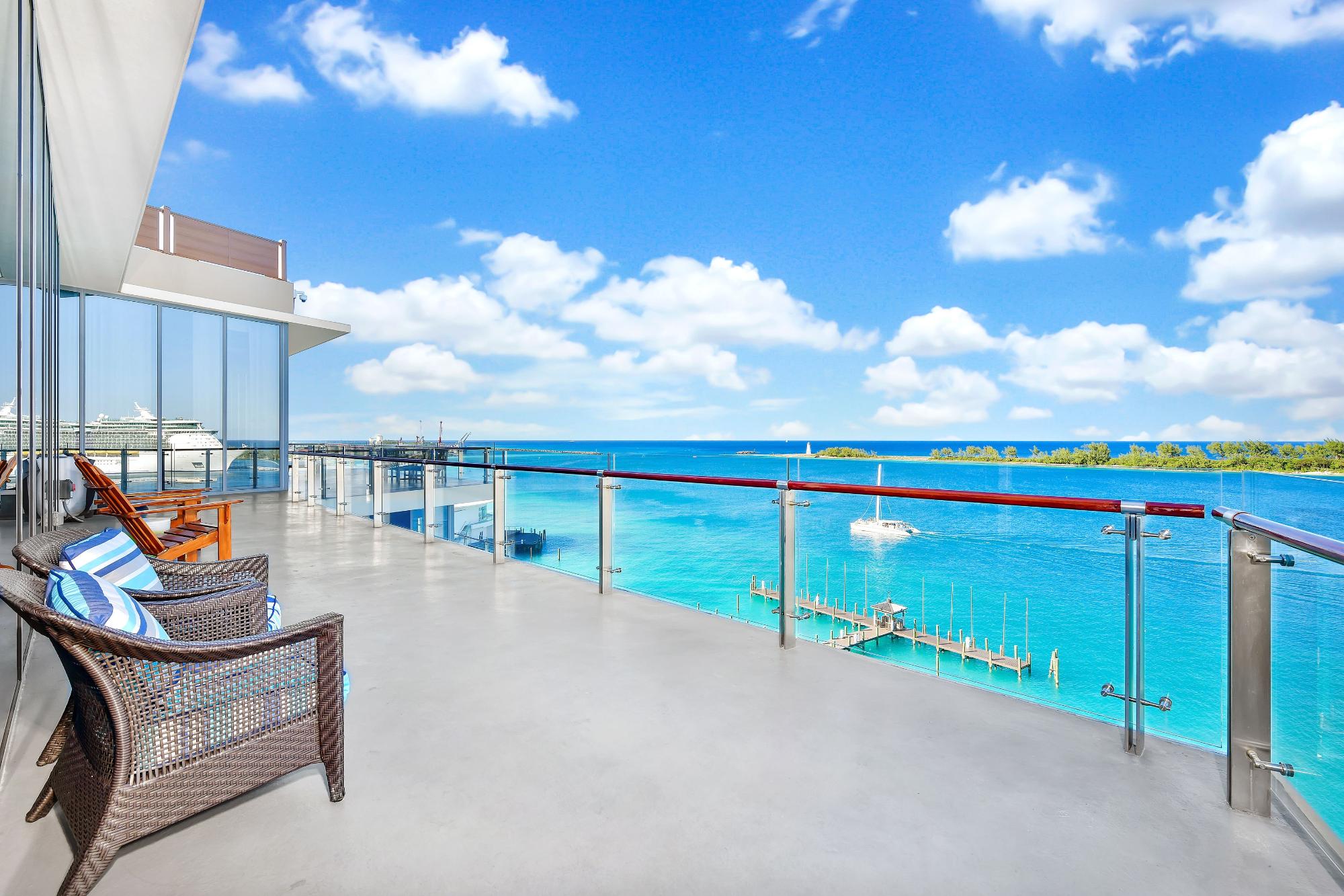 BAY STREET Unit: 808/801