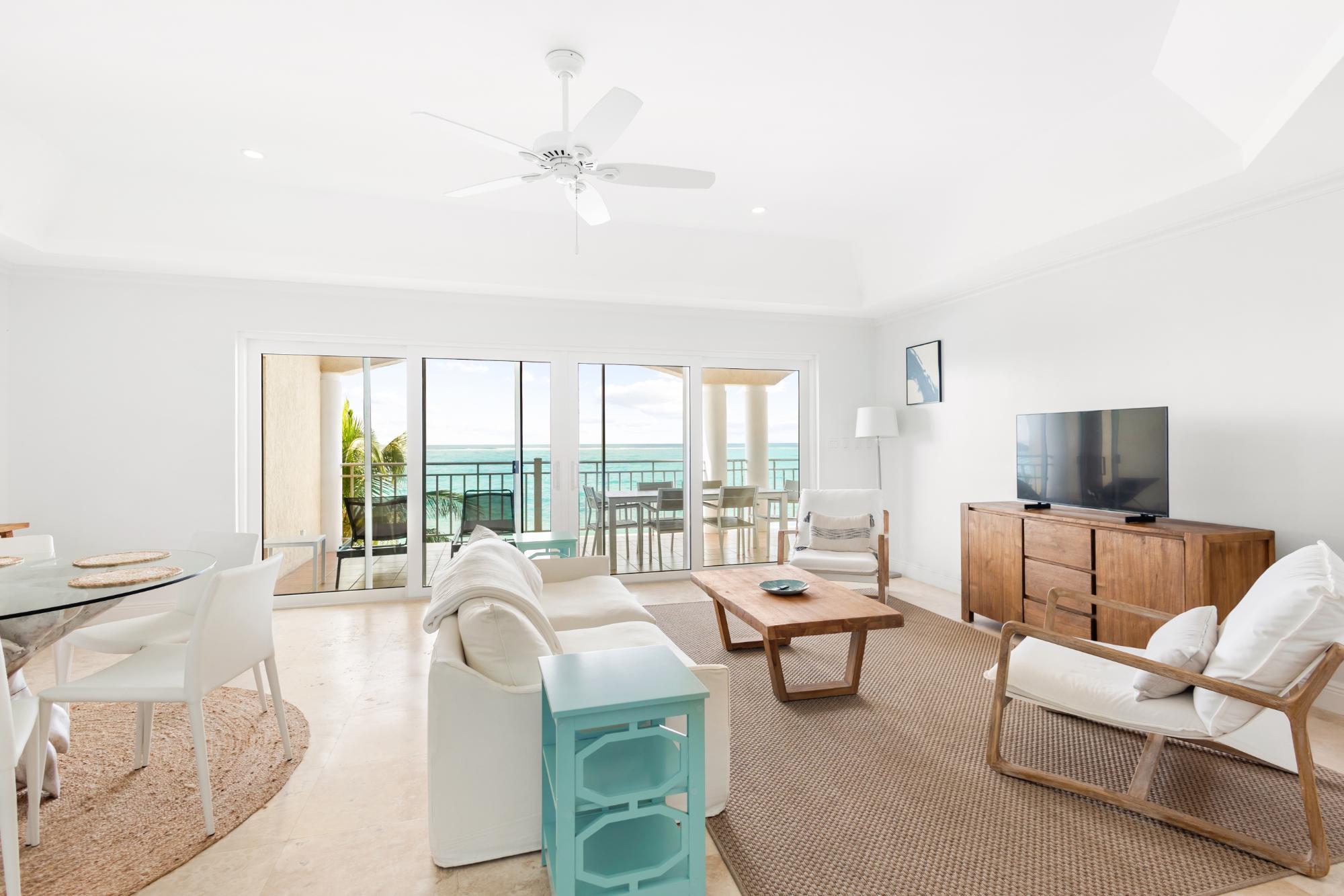 CAVES POINT Unit: 7D