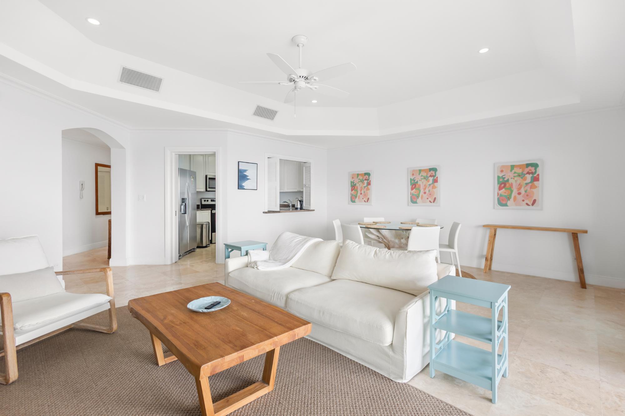 CAVES POINT Unit: 7D