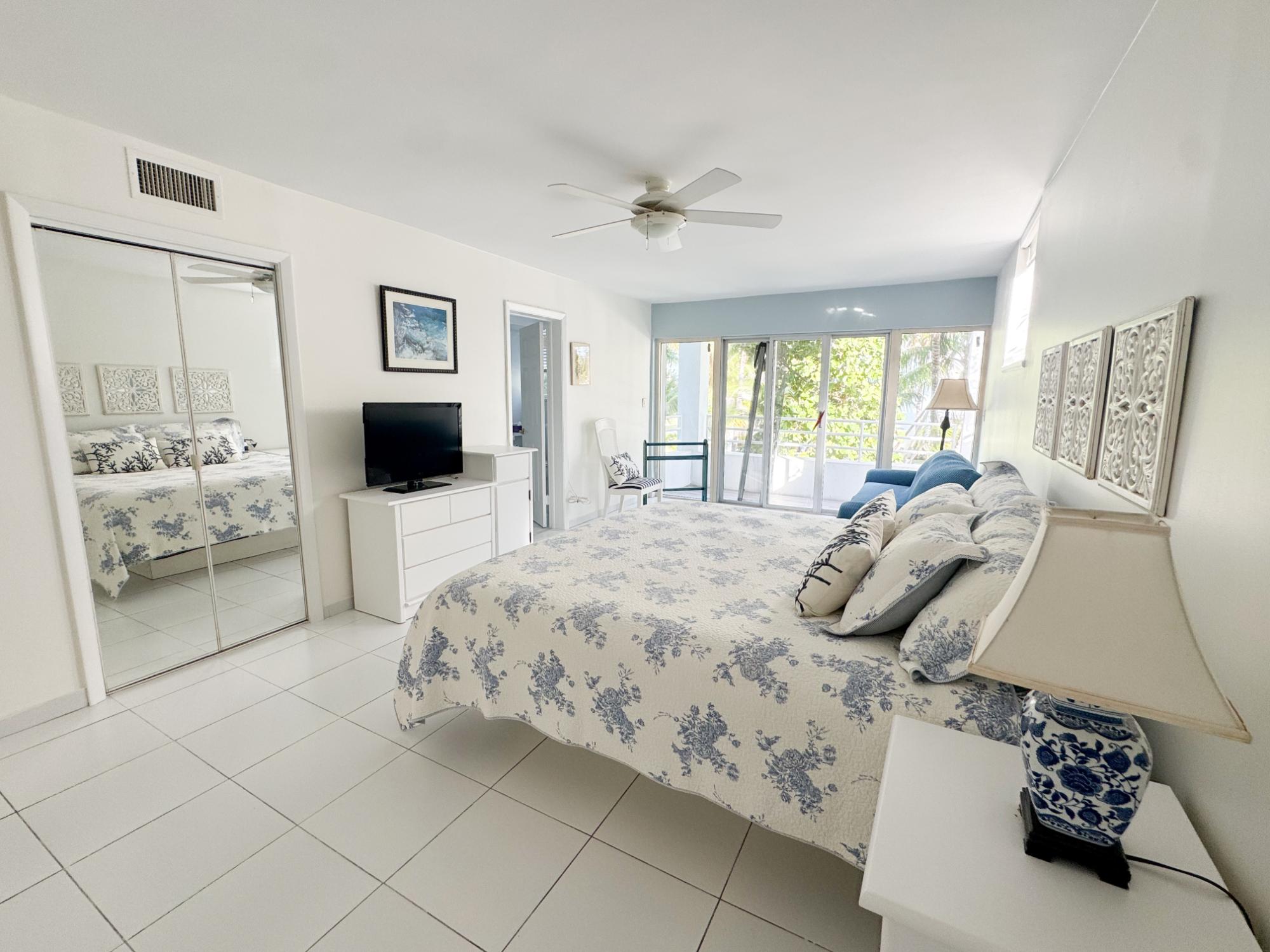 VISTA BELLA, CABLE BEACH Unit: 204