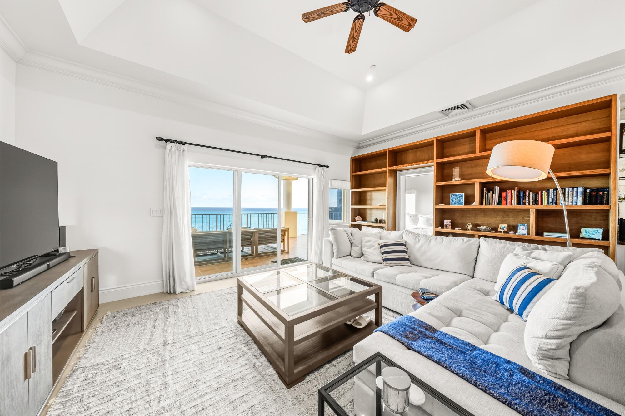 CAVES HEIGHTS Unit: 3C