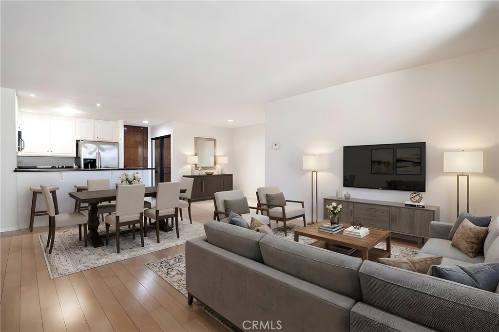 121 S Hope Street 333