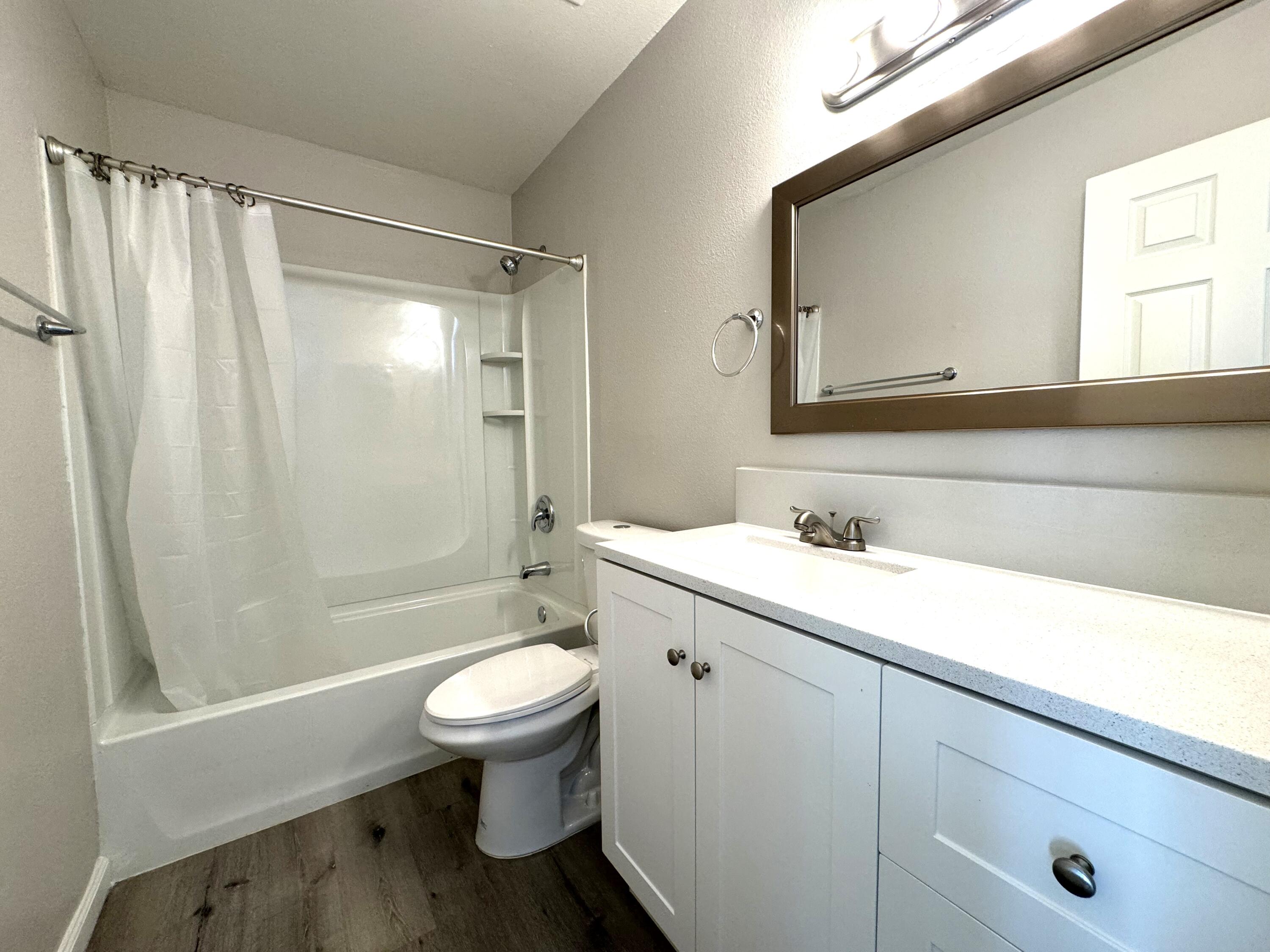 842 E Langhorn Street