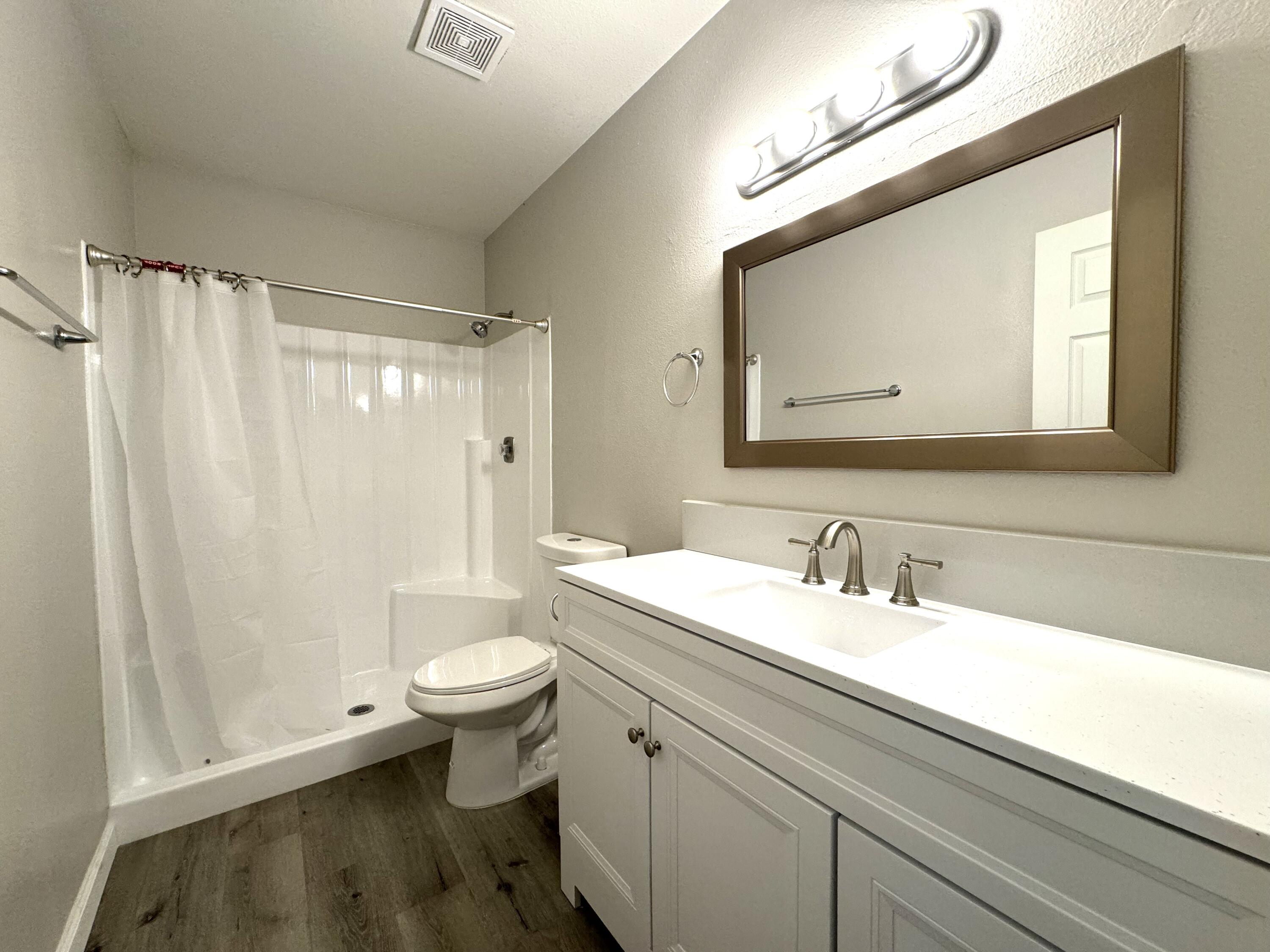 842 E Langhorn Street