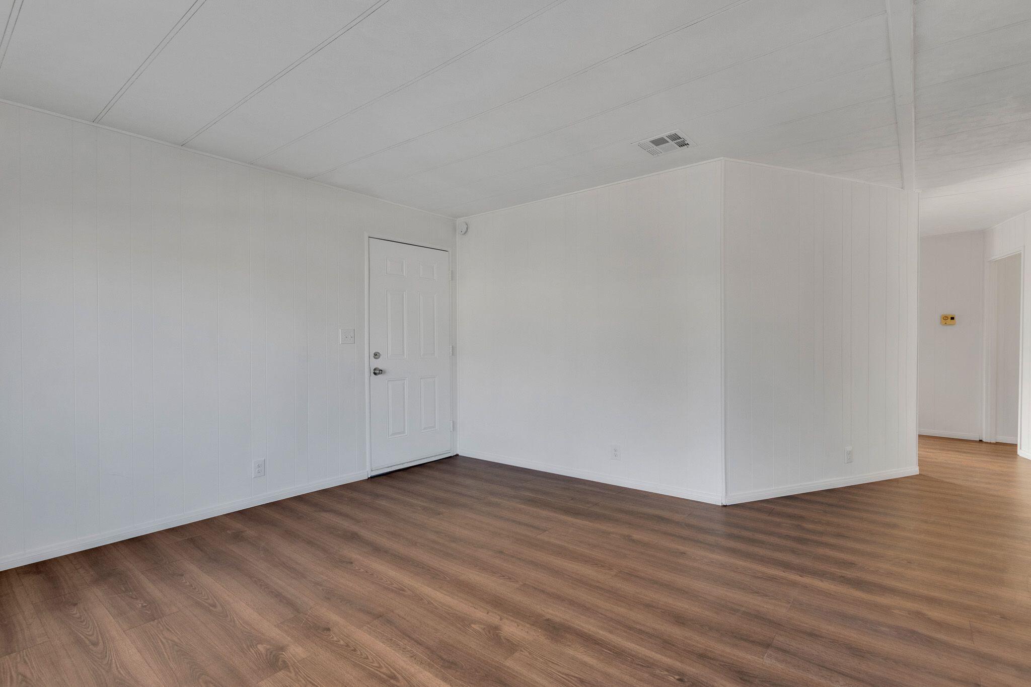 1301 E Avenue I Unit: 250