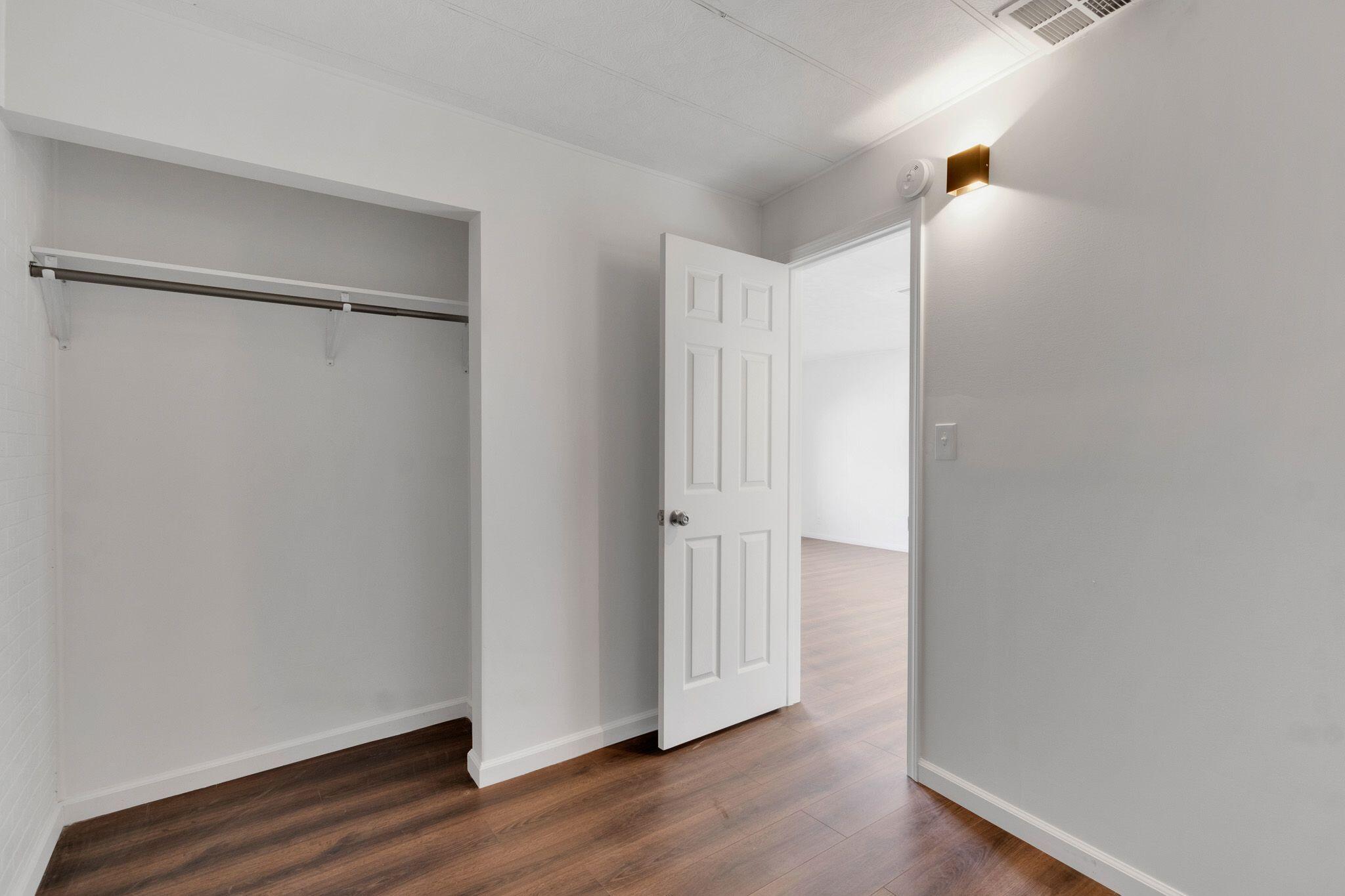 1301 E Avenue I Unit: 250