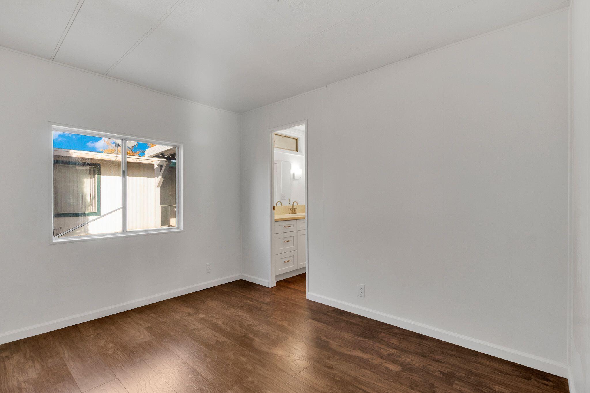 1301 E Avenue I Unit: 250