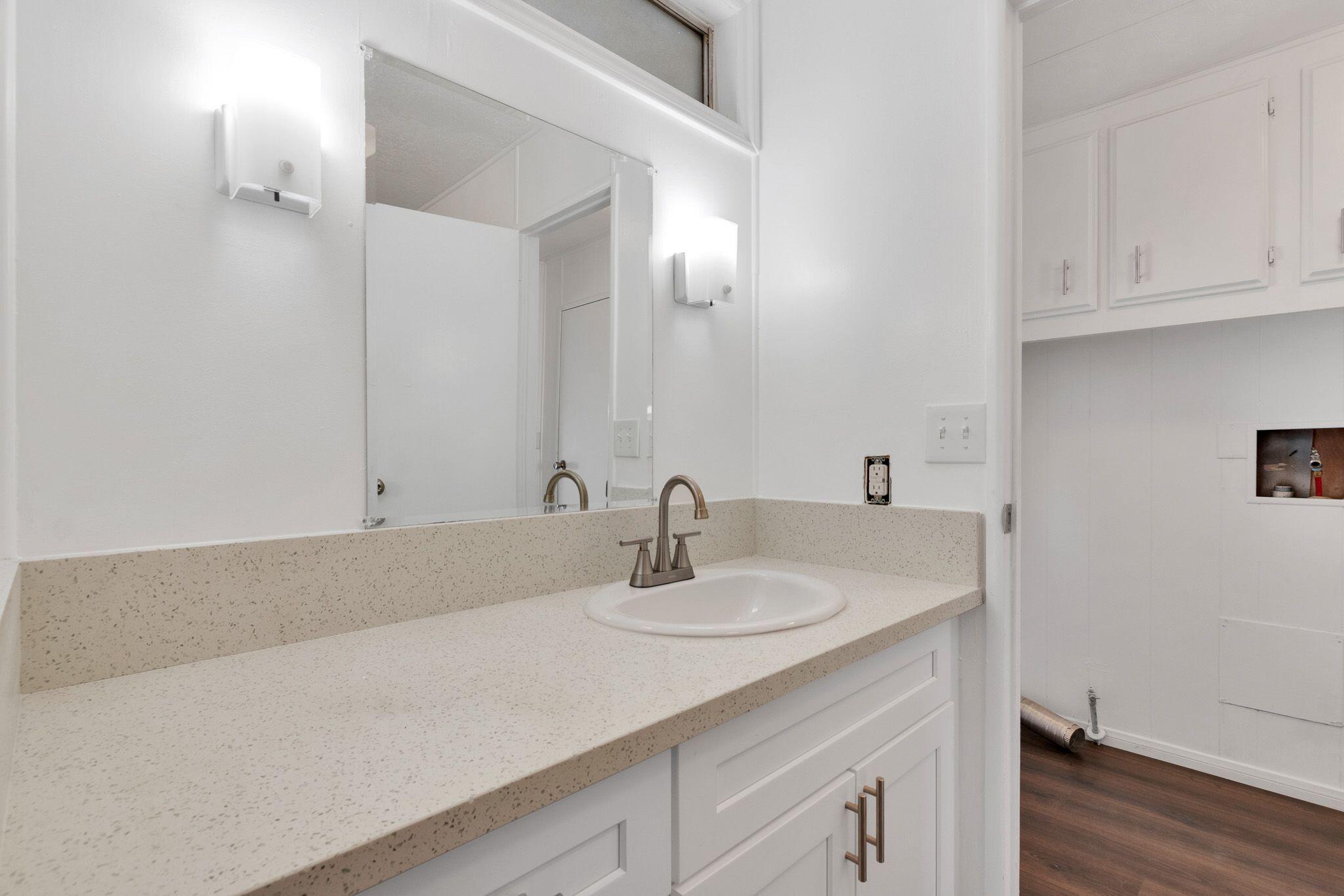 1301 E Avenue I Unit: 250