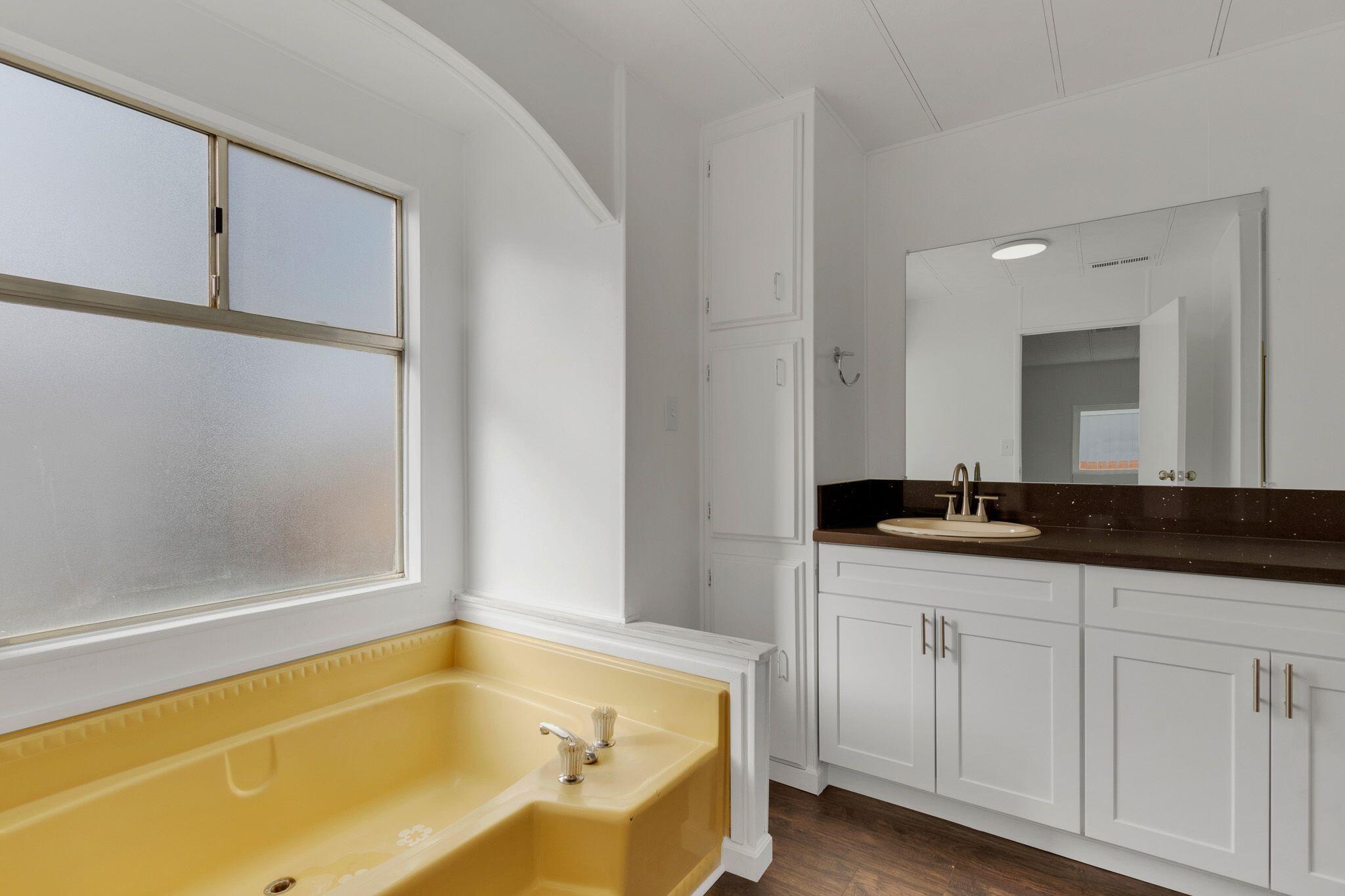 1301 E Avenue I Unit: 250