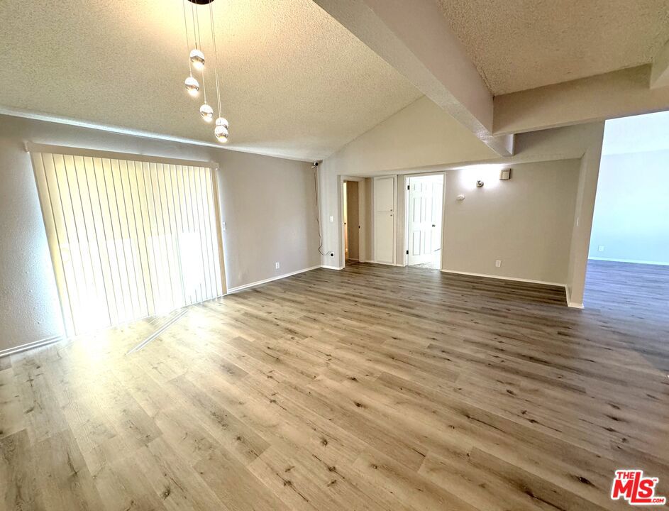 842 E Langhorn Street