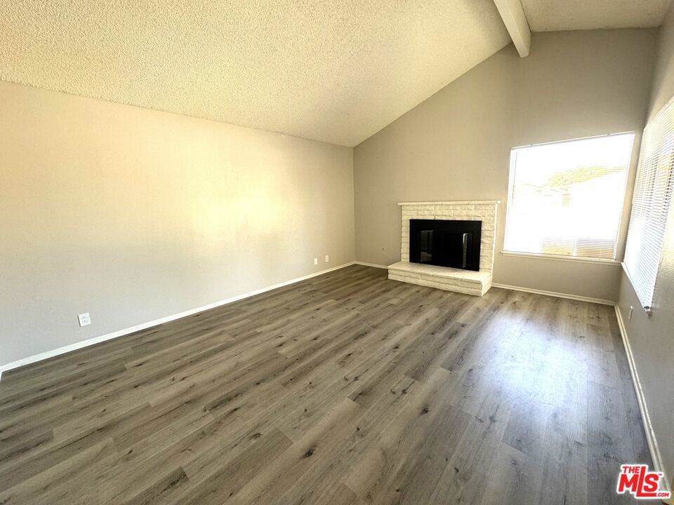 842 E Langhorn Street