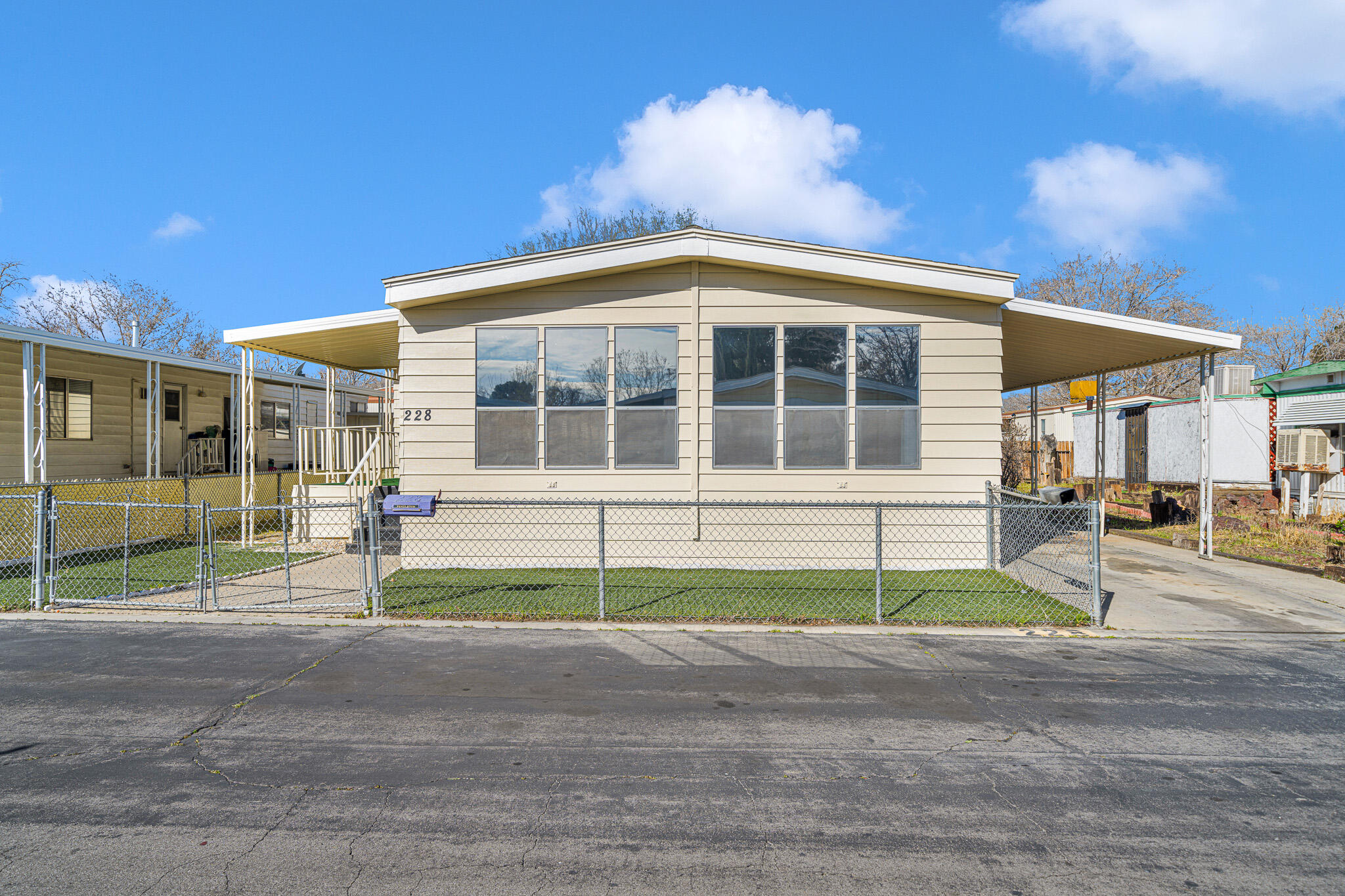 43850 E 20th St E Street Unit: 228