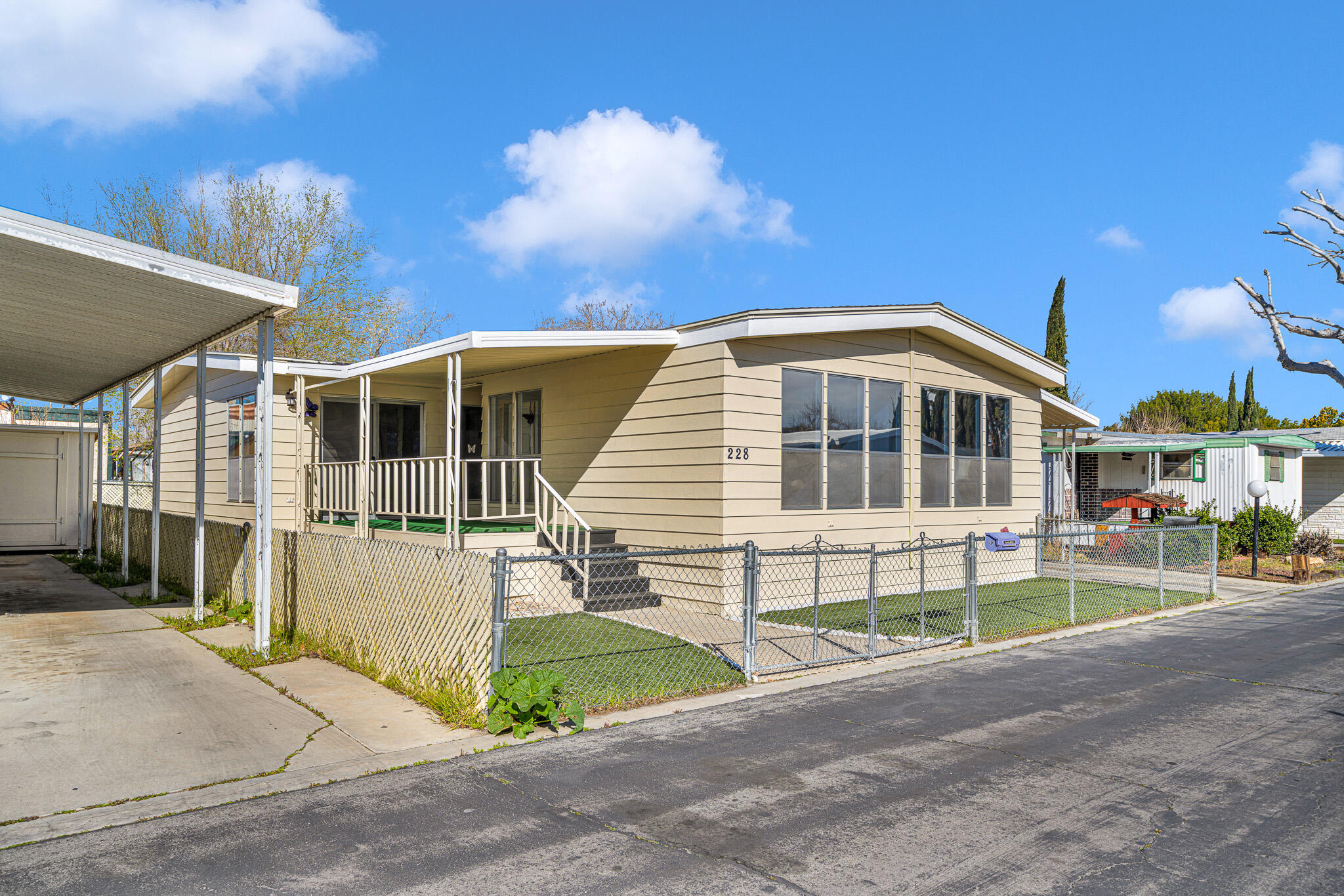 43850 E 20th St E Street Unit: 228