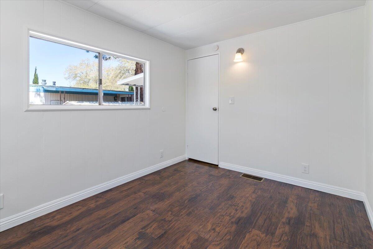 43850 20th St E Unit: 245