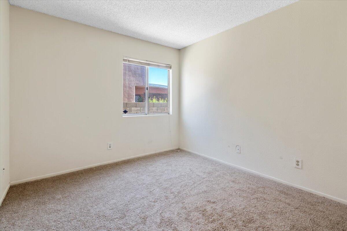 43938 Comstock Avenue