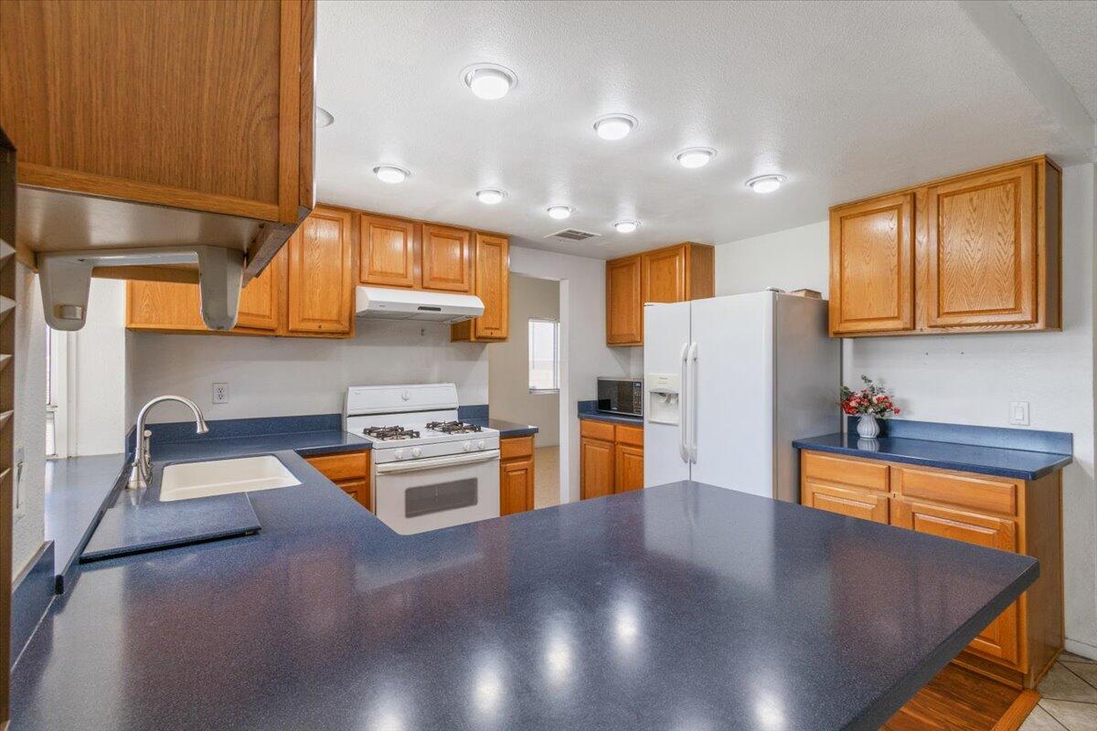 43938 Comstock Avenue