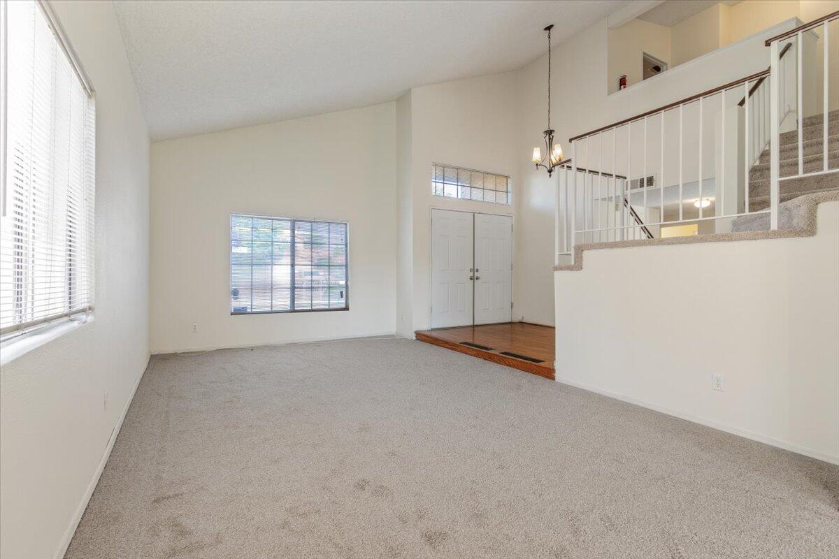 43938 Comstock Avenue